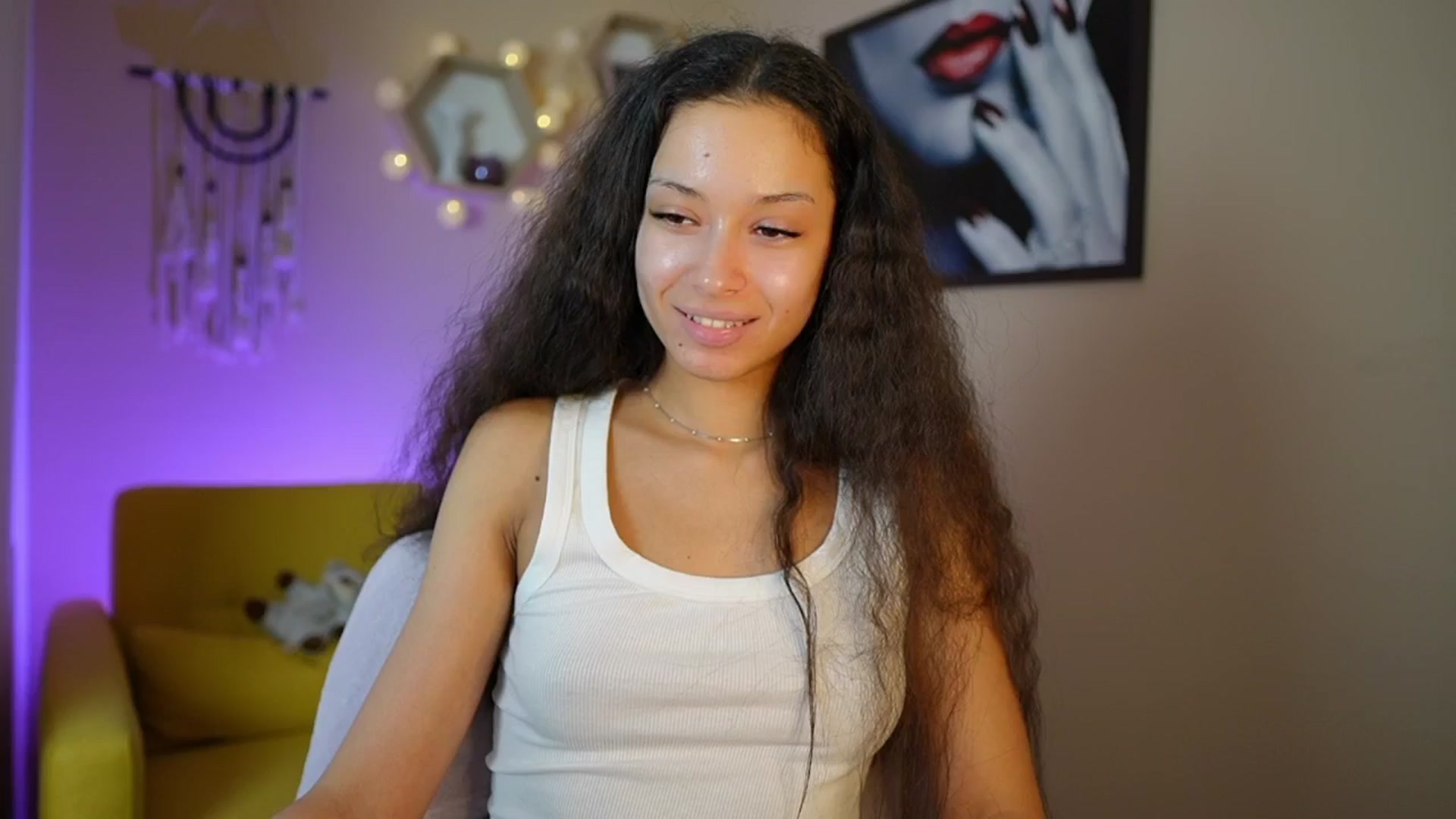 Gallery image thumbnail from Abbie_Maley18's myfreecams stream on, 05/27/2024, 18:01 image 8 of 20