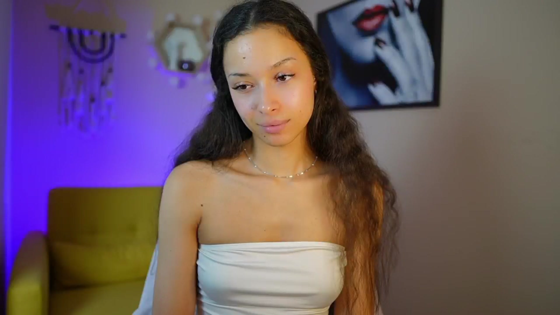 Gallery image thumbnail from Abbie_Maley18's myfreecams stream on, 05/29/2024, 17:57 image 12 of 20