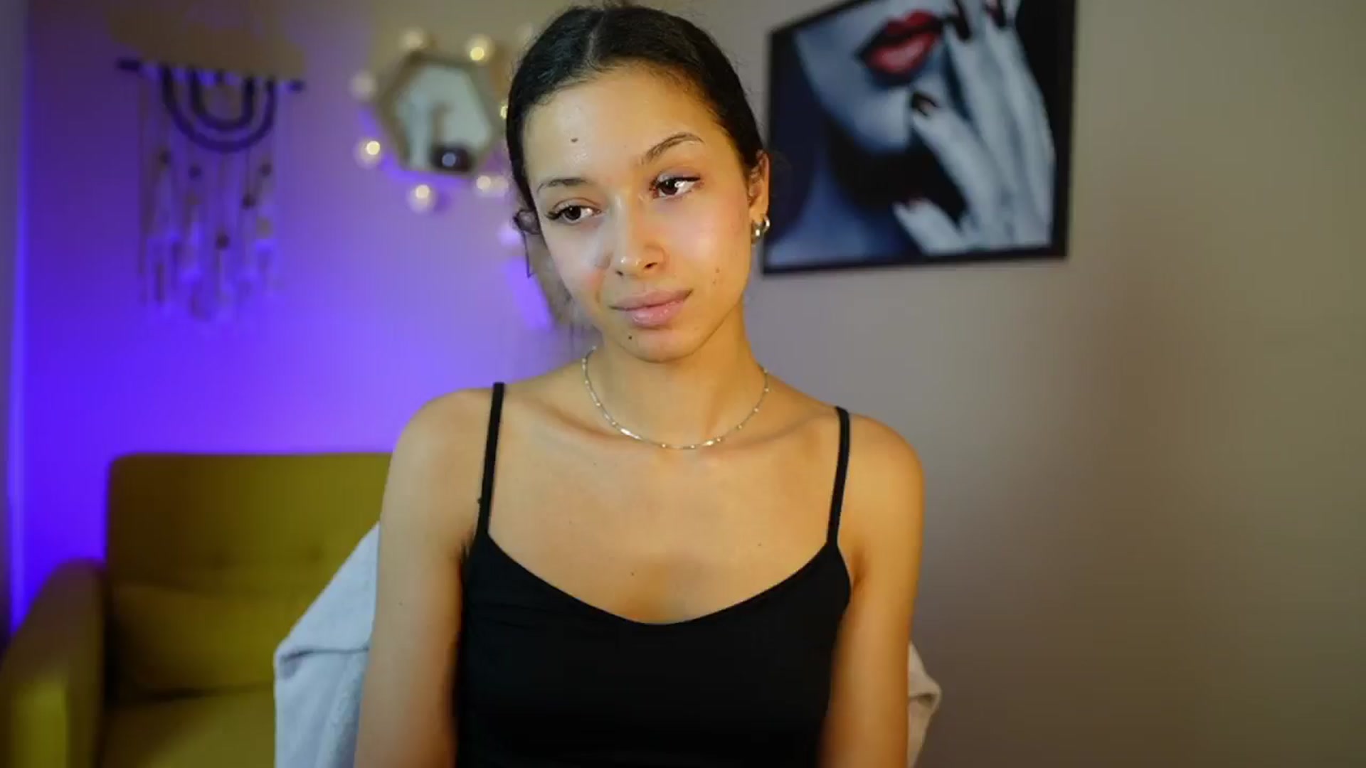 Gallery image thumbnail from Abbie_Maley18's myfreecams stream on, 05/31/2024, 17:41 image 7 of 20