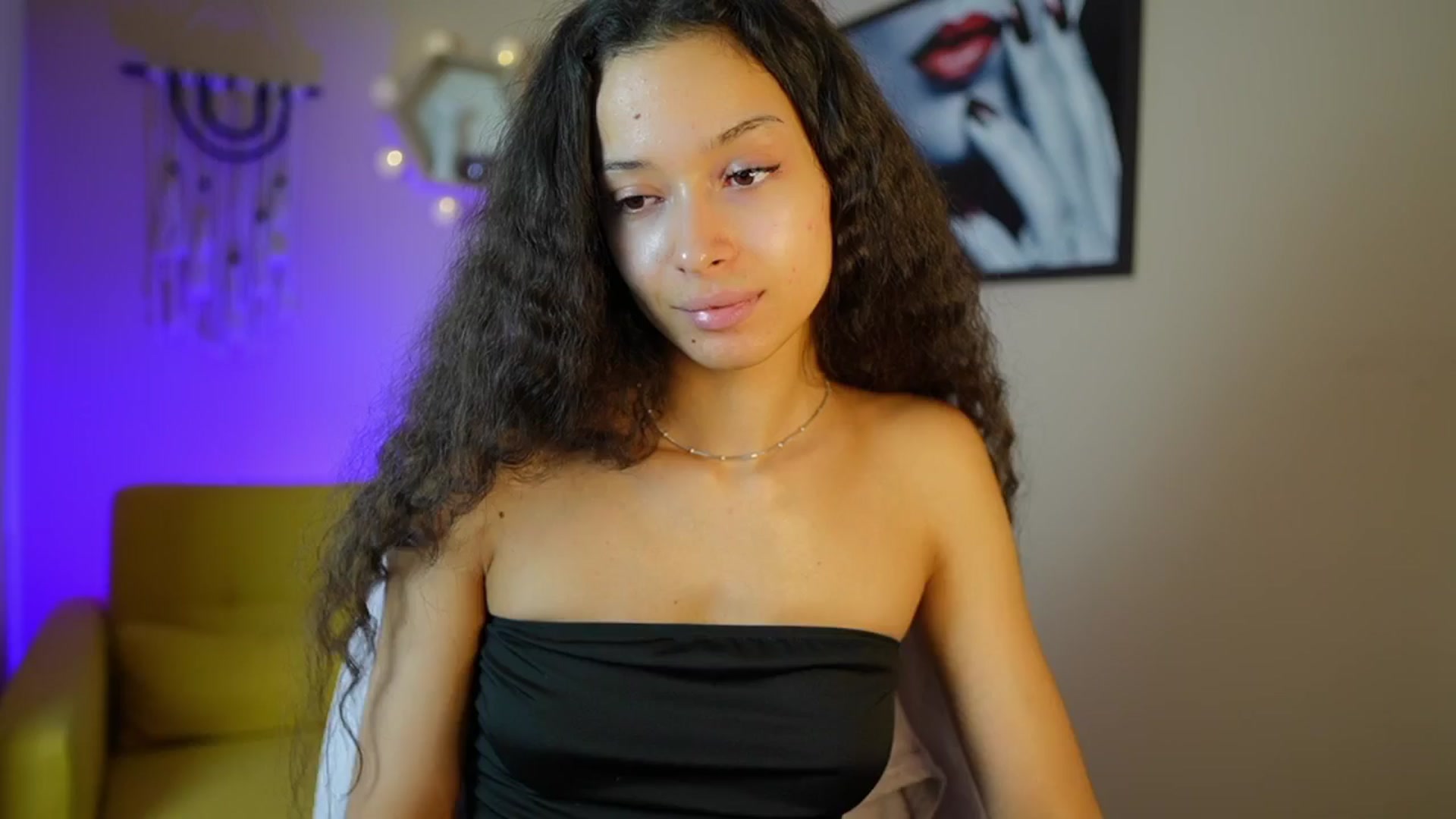 Gallery image thumbnail from Abbie_Maley18's myfreecams stream on, 06/03/2024, 15:50 image 2 of 20