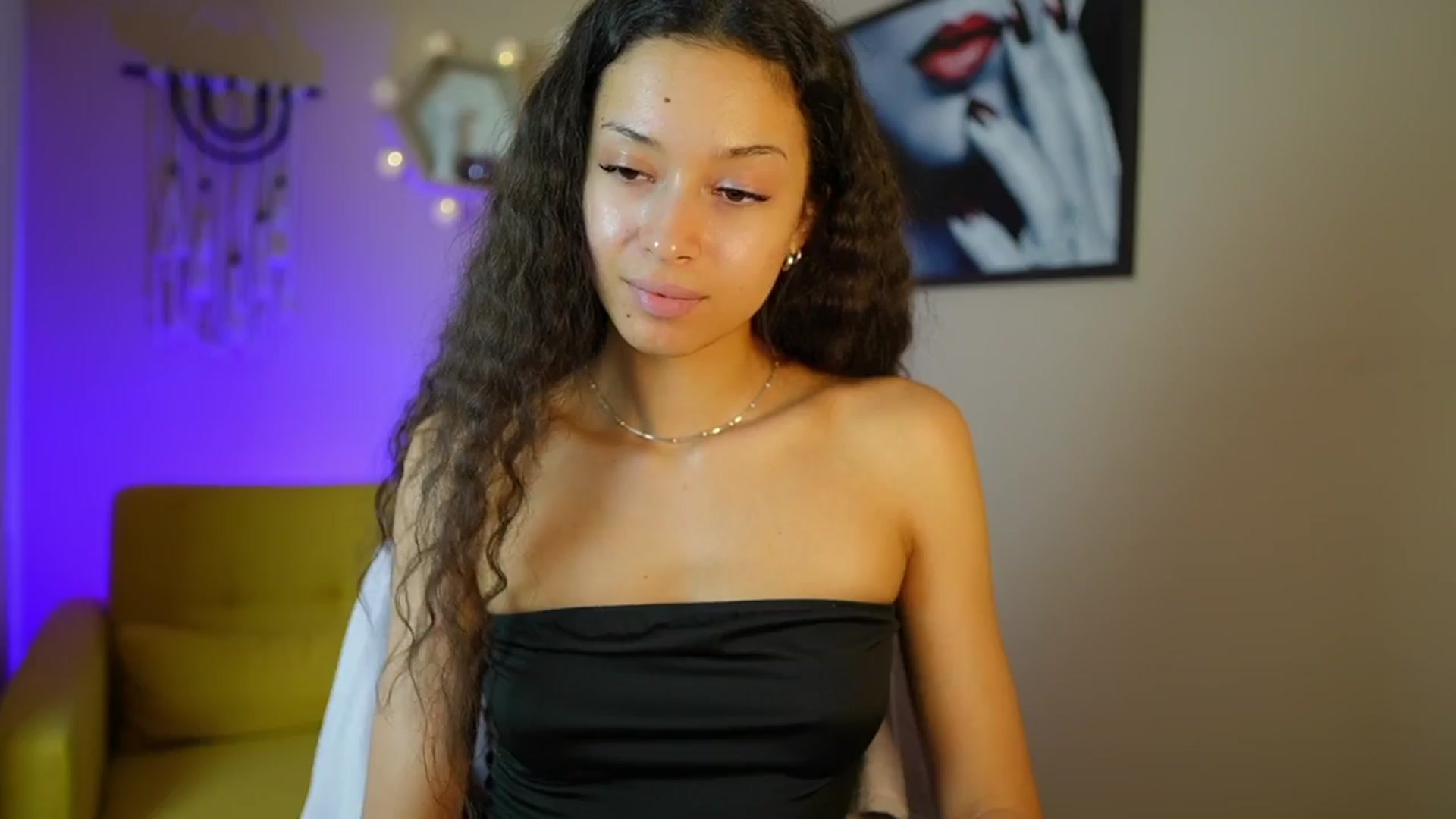 Gallery image thumbnail from Abbie_Maley18's myfreecams stream on, 06/03/2024, 15:50 image 15 of 20