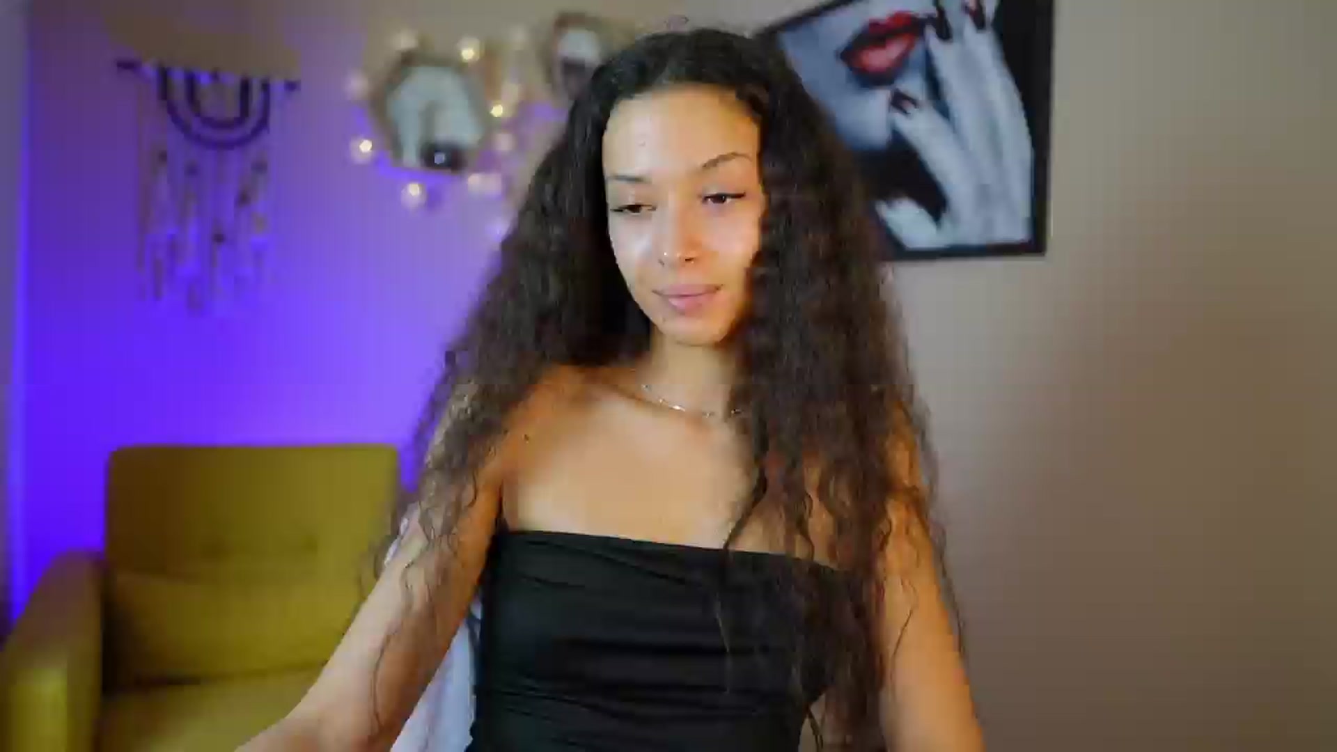 Gallery image thumbnail from Abbie_Maley18's myfreecams stream on, 06/03/2024, 18:36 image 15 of 20