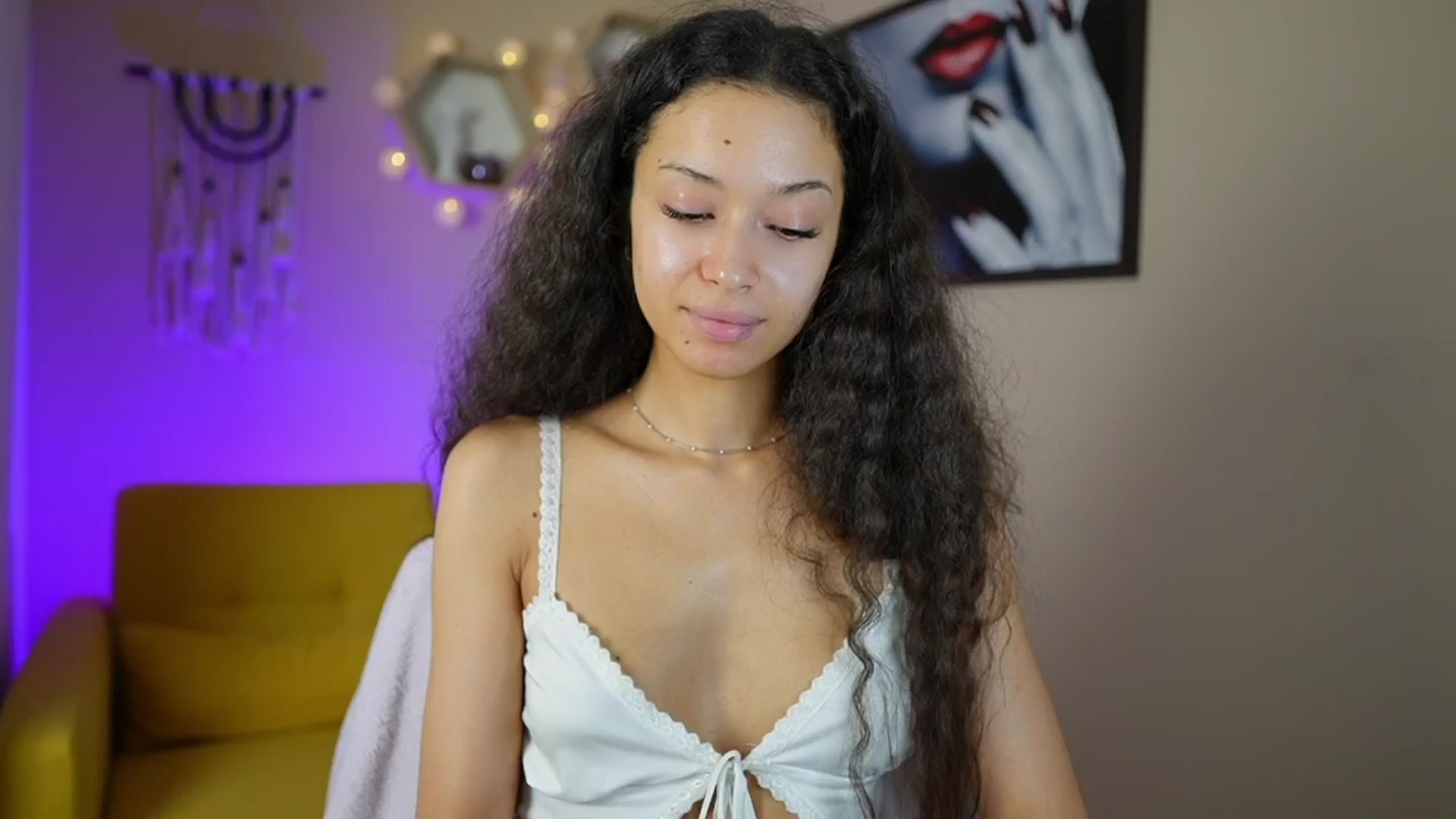 Gallery image thumbnail from Abbie_Maley18's myfreecams stream on, 06/04/2024, 12:42 image 9 of 20