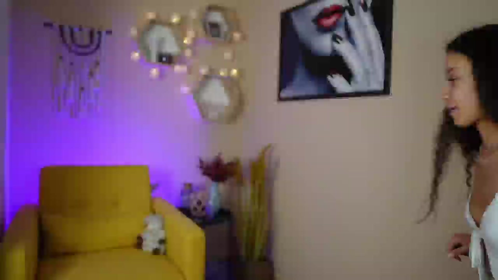 Gallery image thumbnail from Abbie_Maley18's myfreecams stream on, 06/04/2024, 14:31 image 14 of 20