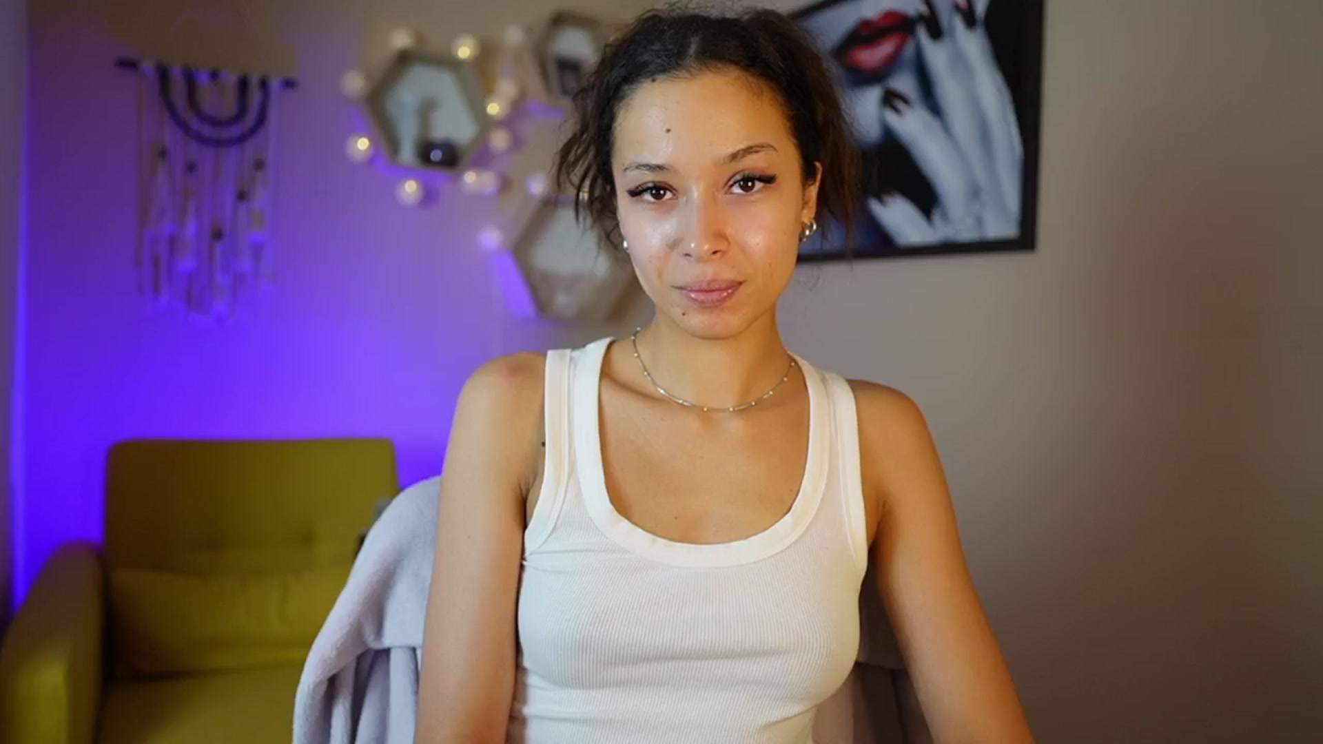 Gallery image thumbnail from Abbie_Maley18's myfreecams stream on, 06/08/2024, 14:16 image 19 of 20