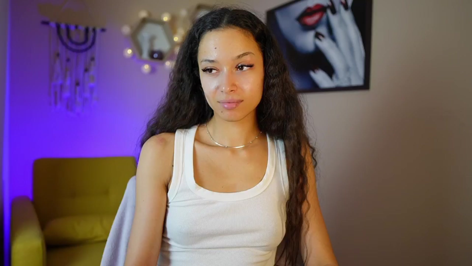 Gallery image thumbnail from Abbie_Maley18's myfreecams stream on, 06/08/2024, 15:20 image 4 of 20