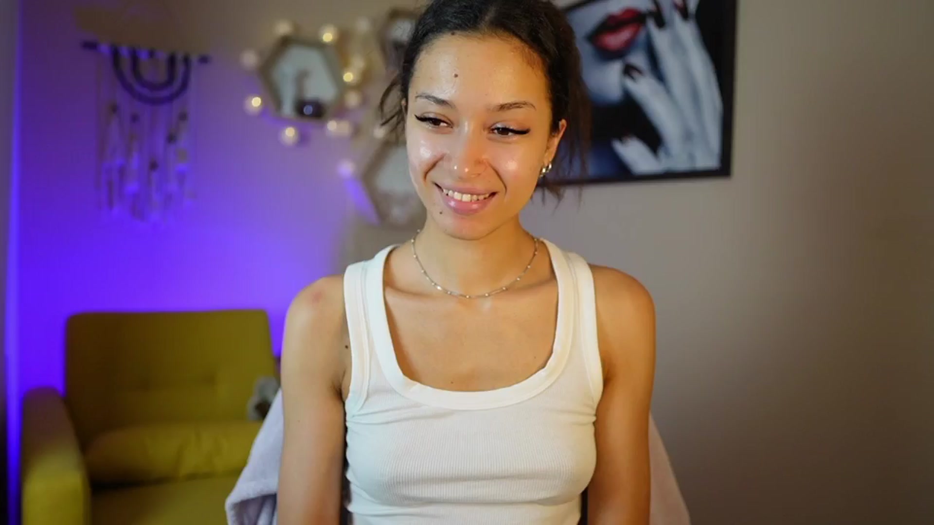 Gallery image thumbnail from Abbie_Maley18's myfreecams stream on, 06/08/2024, 16:39 image 9 of 20