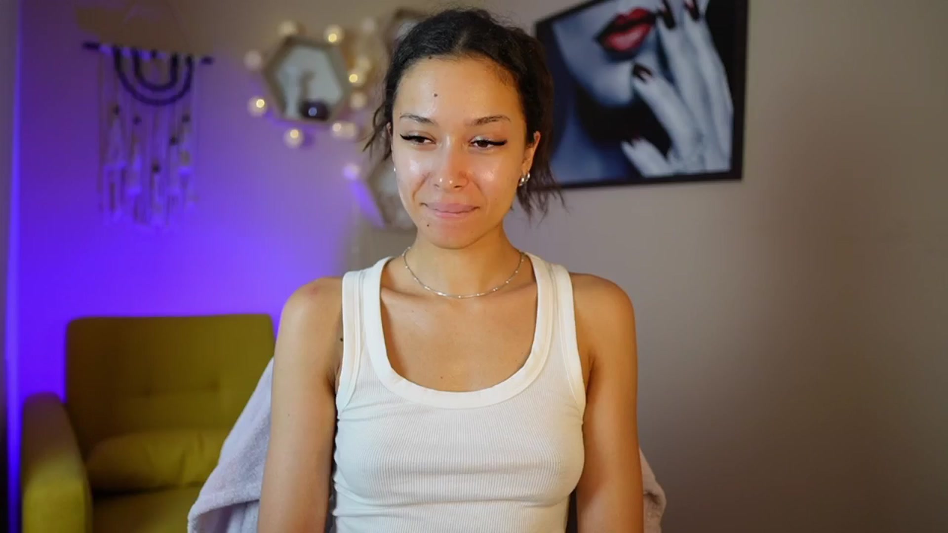 Gallery image thumbnail from Abbie_Maley18's myfreecams stream on, 06/08/2024, 16:39 image 14 of 20