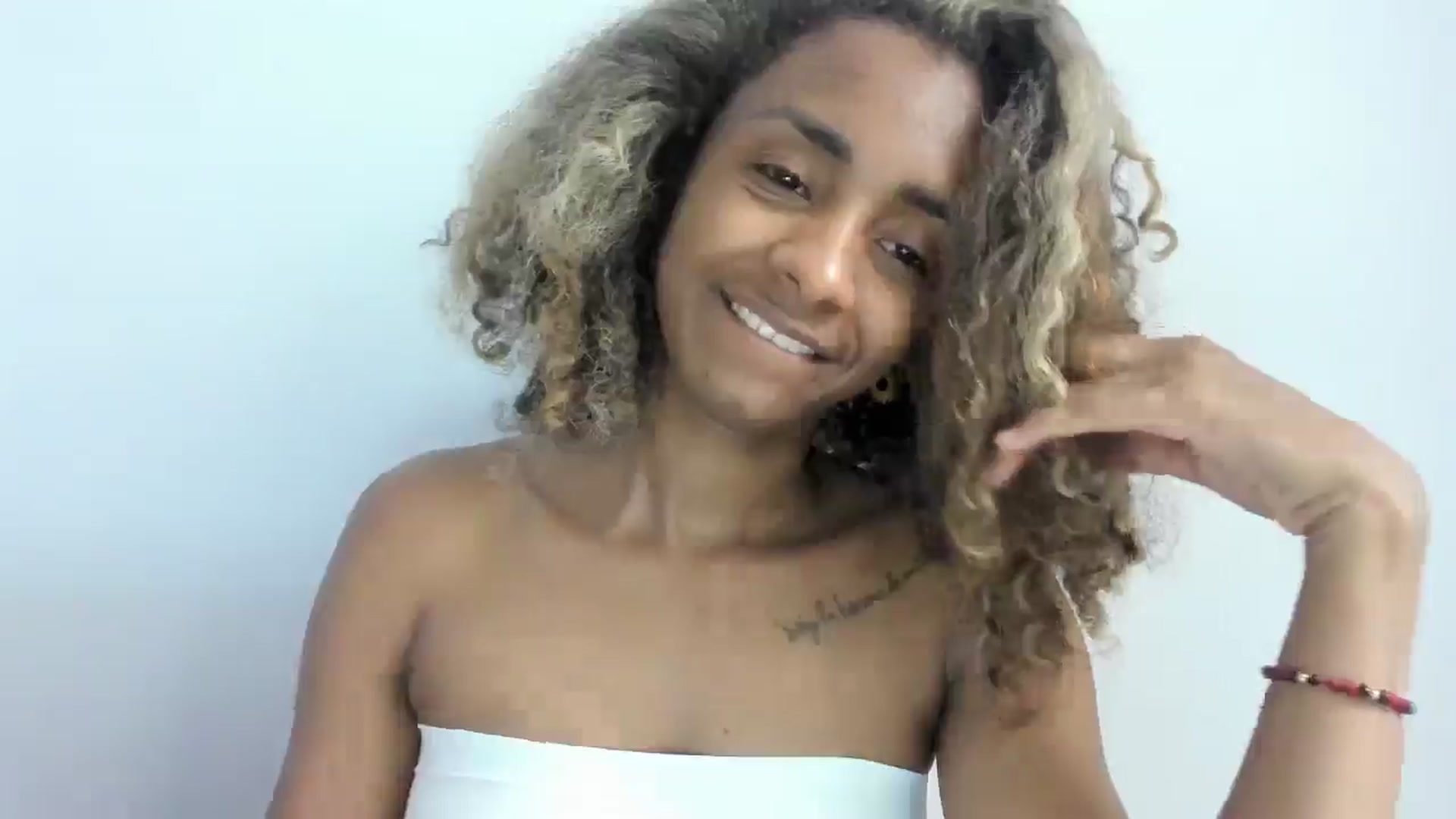 Gallery image thumbnail from AbbyMonse_'s myfreecams stream on, 05/08/2025, 01:17 image 10 of 20
