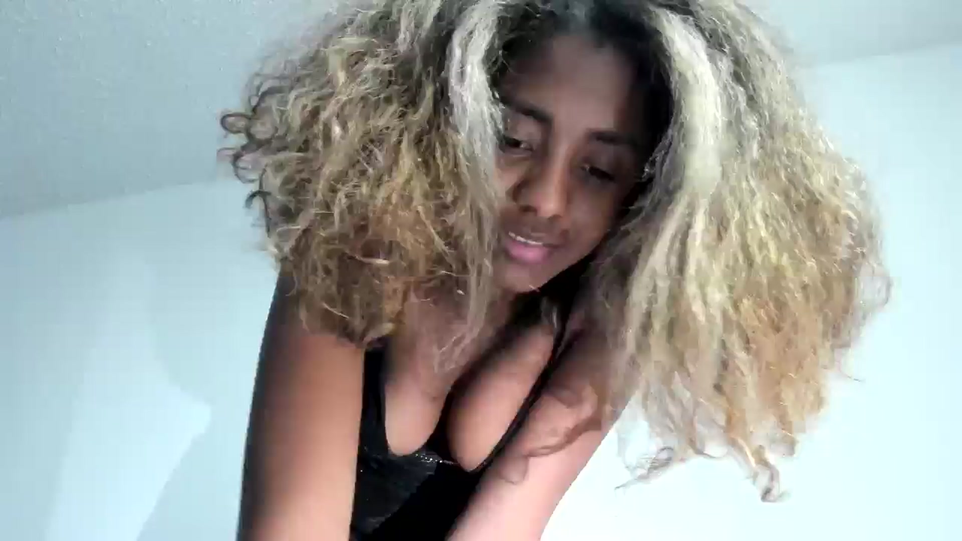 Gallery image thumbnail from AbbyMonse_'s myfreecams stream on, 09/17/2025, 24:14 image 12 of 20