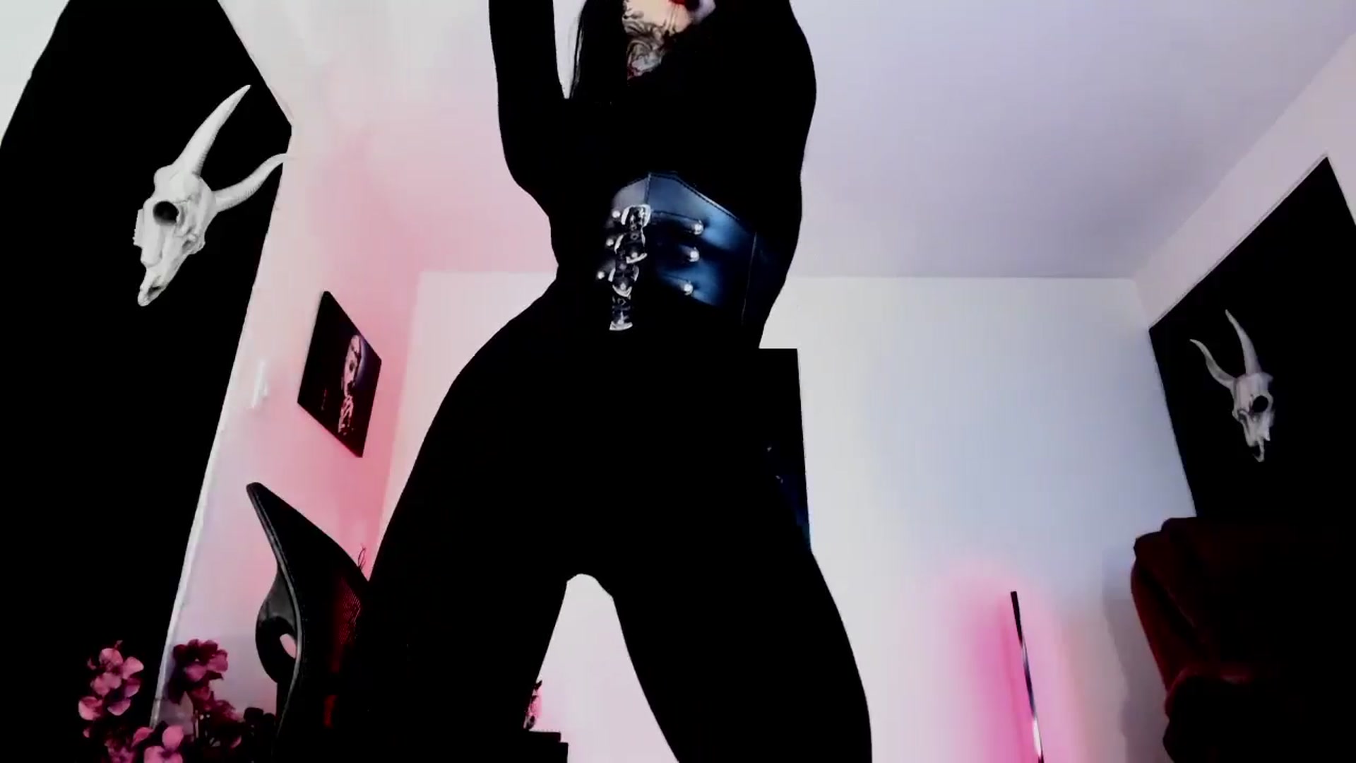 Gallery image thumbnail from AbbyPink's myfreecams stream on, 06/28/2025, 04:13 image 12 of 20