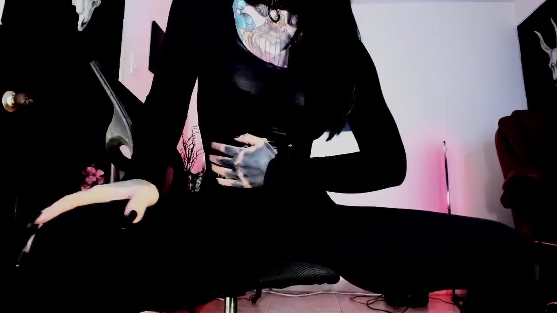 Gallery image thumbnail from AbbyPink's myfreecams stream on, 06/28/2025, 04:13 image 2 of 20