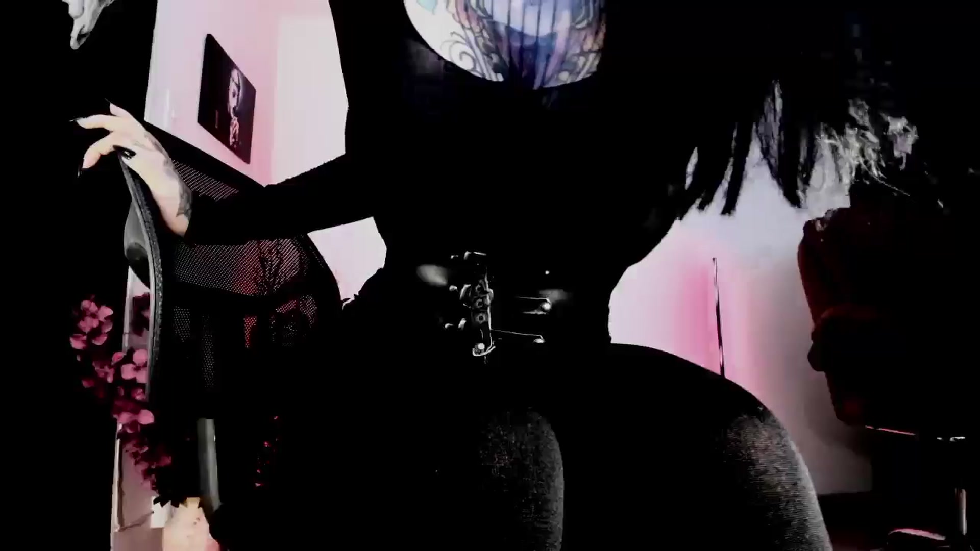 Gallery image thumbnail from AbbyPink's myfreecams stream on, 06/28/2025, 04:13 image 14 of 20