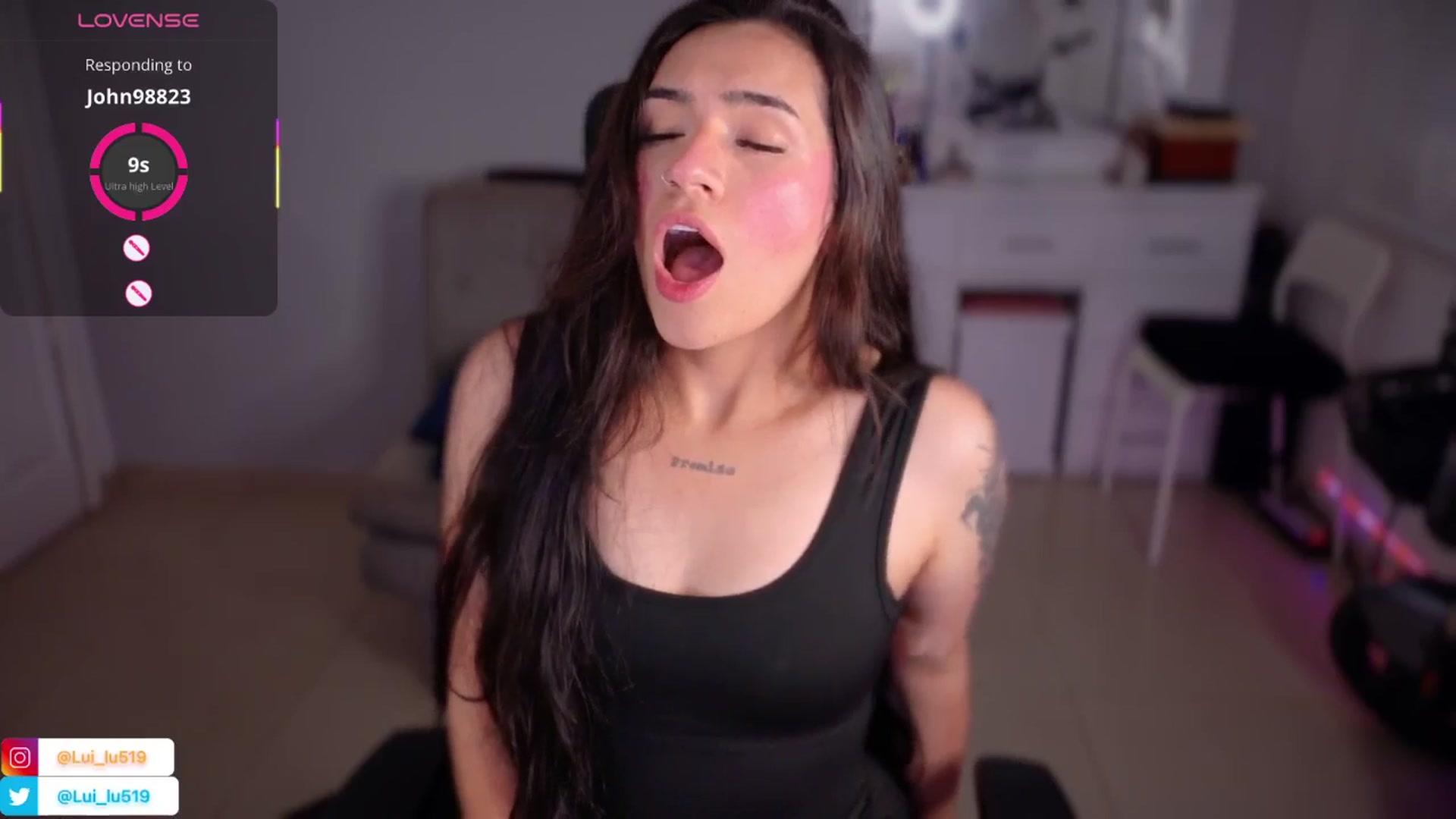 Gallery image thumbnail from Abby_Lu's myfreecams stream on, 06/01/2025, 24:08 image 3 of 20