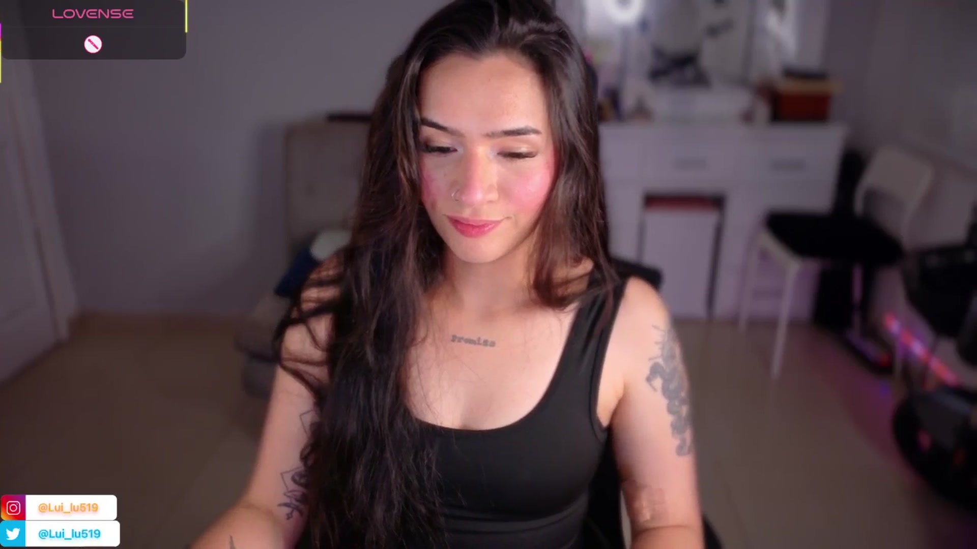Gallery image thumbnail from Abby_Lu's myfreecams stream on, 06/01/2025, 24:08 image 2 of 20