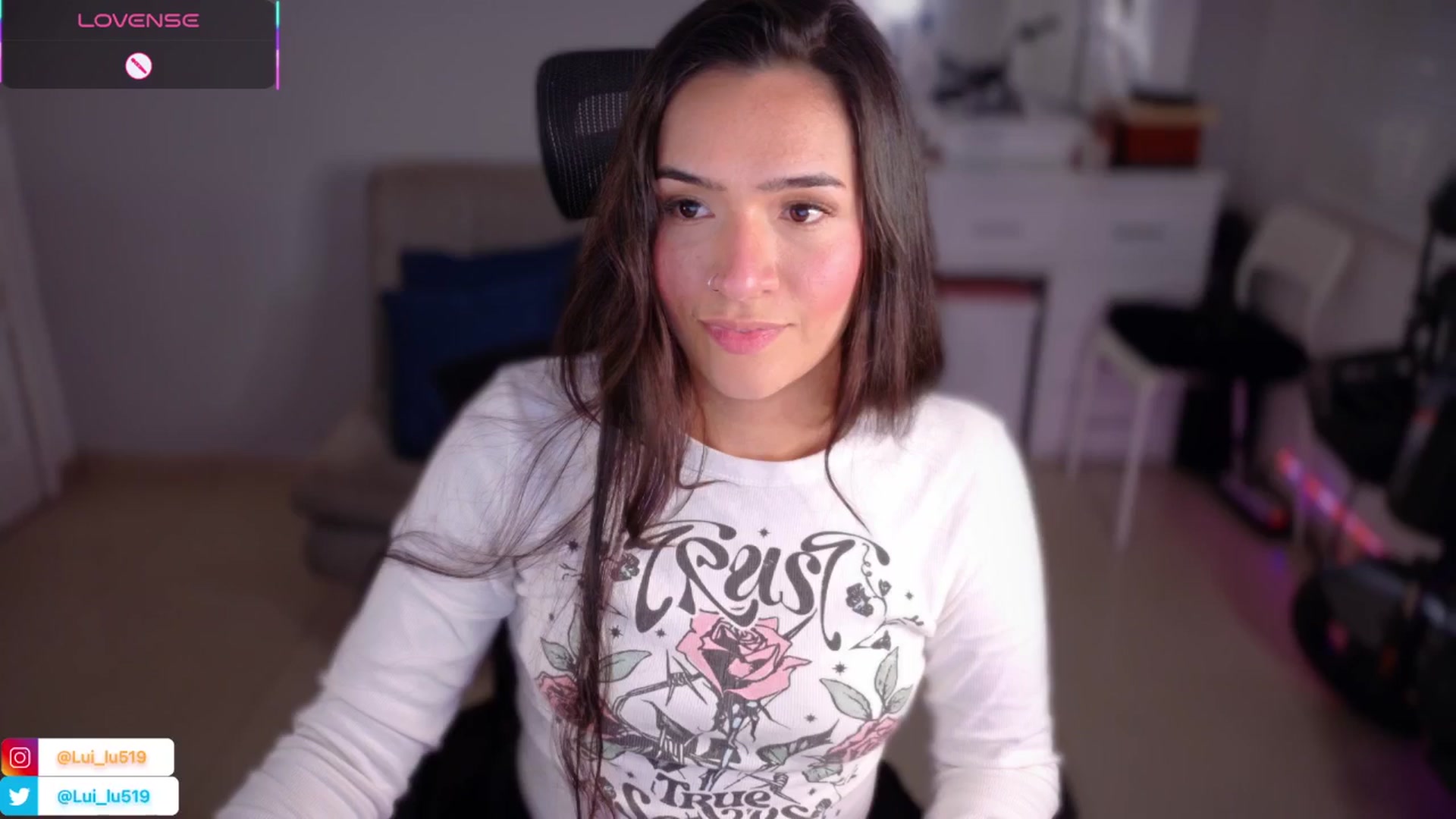 Gallery image thumbnail from Abby_Lu's myfreecams stream on, 06/02/2025, 01:11 image 1 of 20