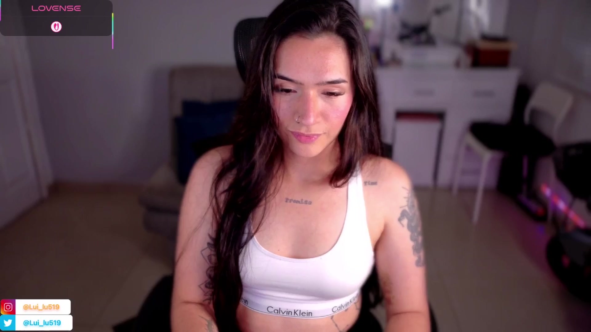 Gallery image thumbnail from Abby_Lu's myfreecams stream on, 06/02/2025, 03:53 image 4 of 20