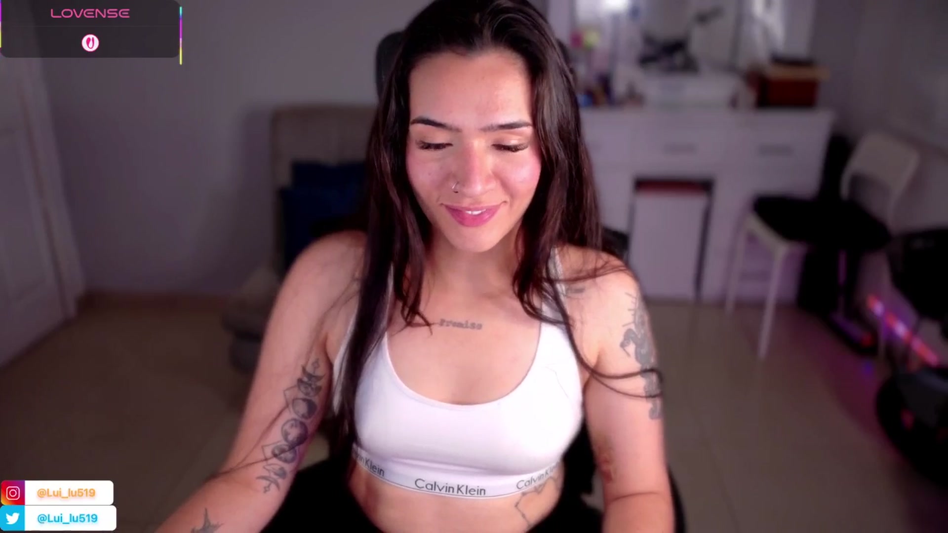 Gallery image thumbnail from Abby_Lu's myfreecams stream on, 06/02/2025, 03:53 image 19 of 20