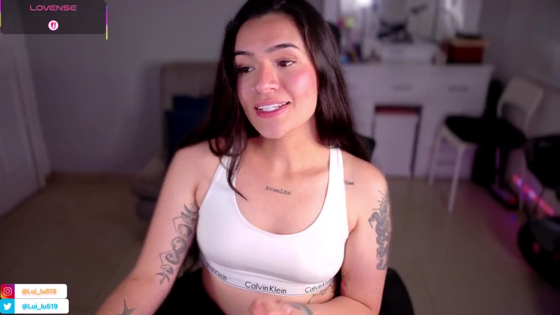 Gallery image thumbnail from Abby_Lu's myfreecams stream on, 06/02/2025, 03:53 image 11 of 20