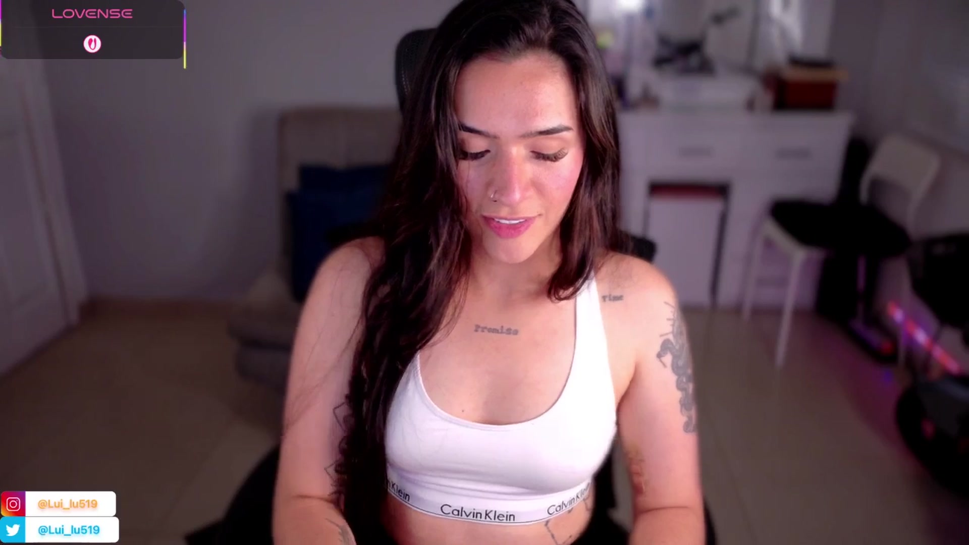 Gallery image thumbnail from Abby_Lu's myfreecams stream on, 06/02/2025, 03:53 image 3 of 20