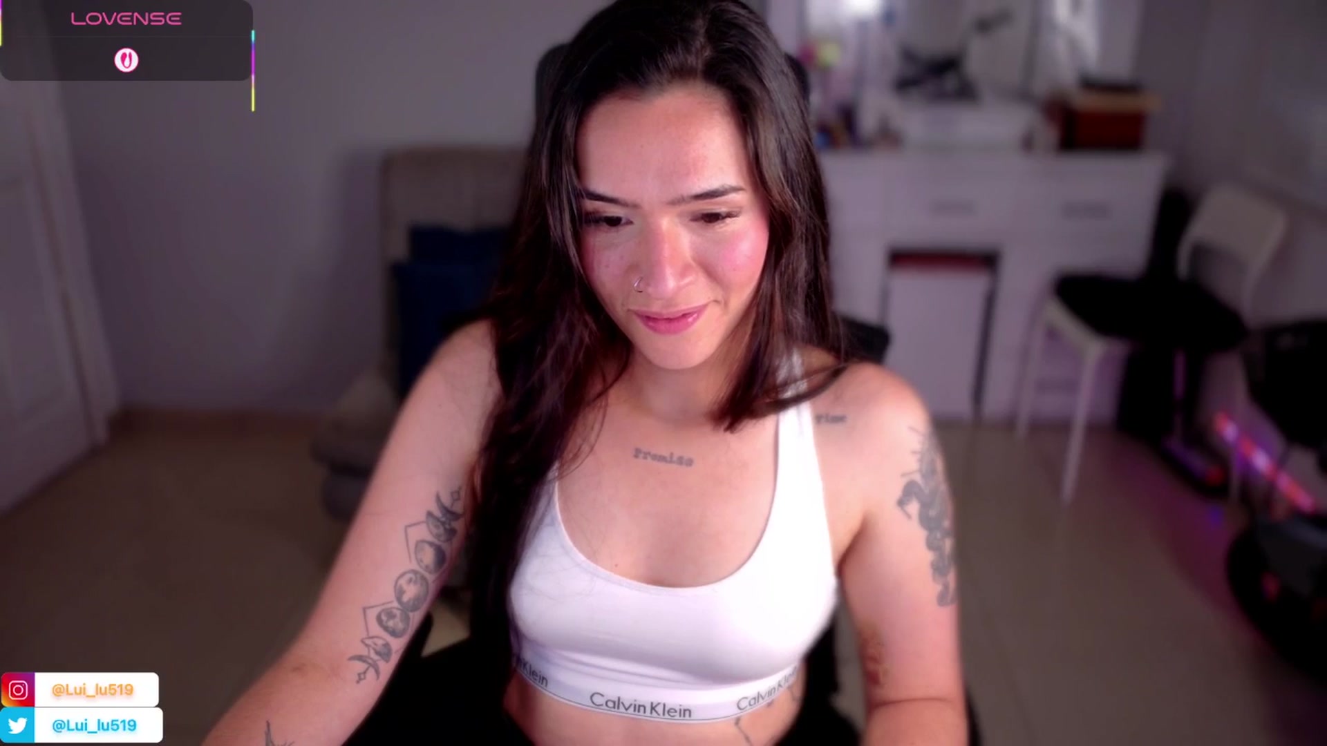 Gallery image thumbnail from Abby_Lu's myfreecams stream on, 06/02/2025, 03:53 image 5 of 20