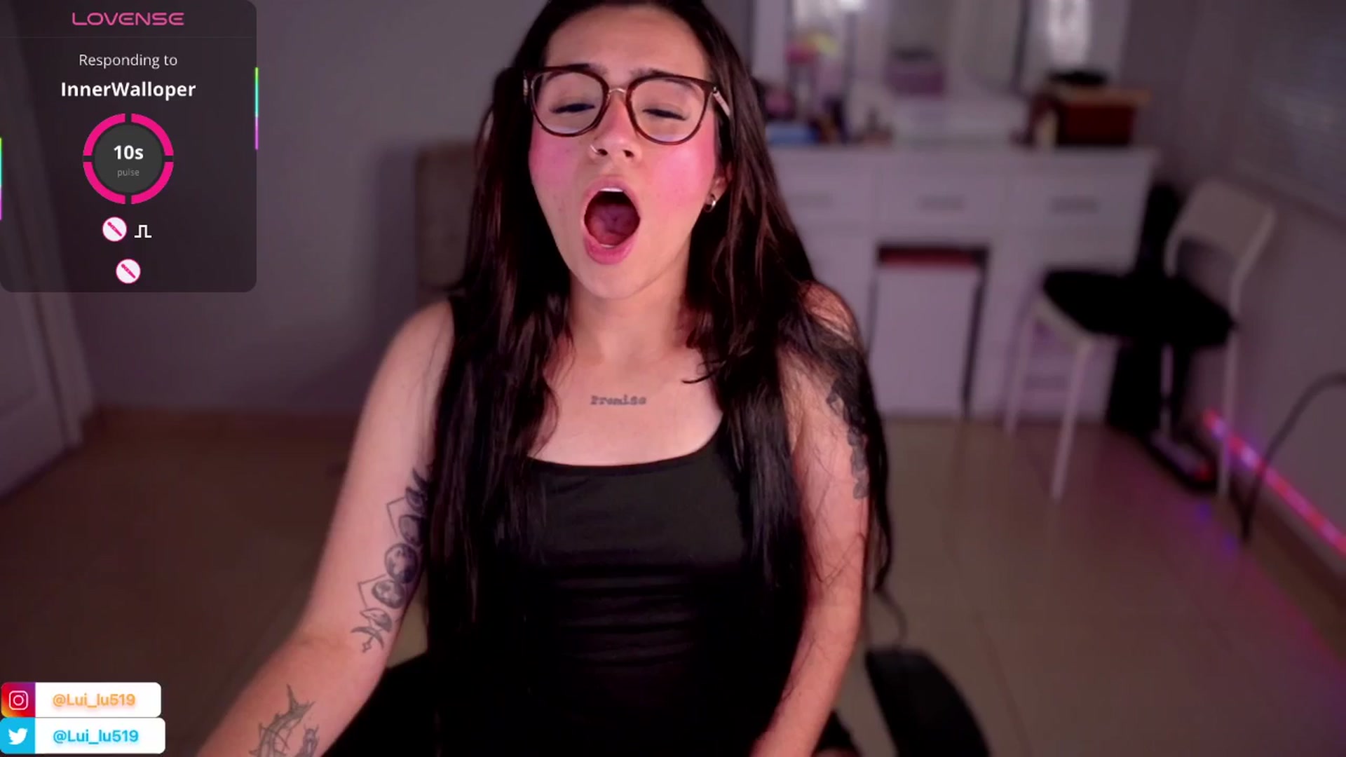 Gallery image thumbnail from Abby_Lu's myfreecams stream on, 06/02/2025, 23:31 image 9 of 20