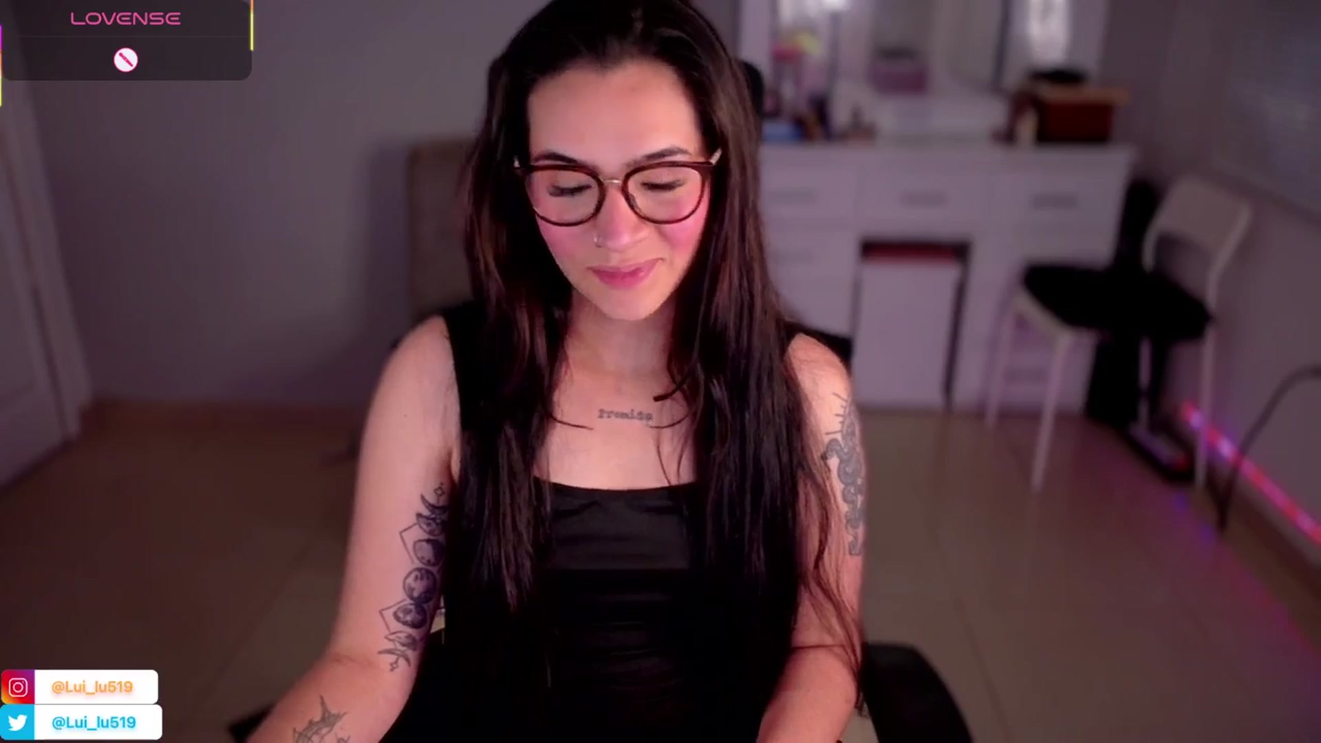 Gallery image thumbnail from Abby_Lu's myfreecams stream on, 06/02/2025, 23:31 image 6 of 20