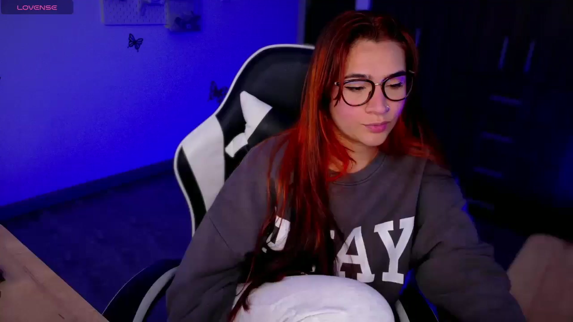Gallery image thumbnail from Abby_Lu's myfreecams stream on, 04/30/2026, 24:01 image 9 of 20