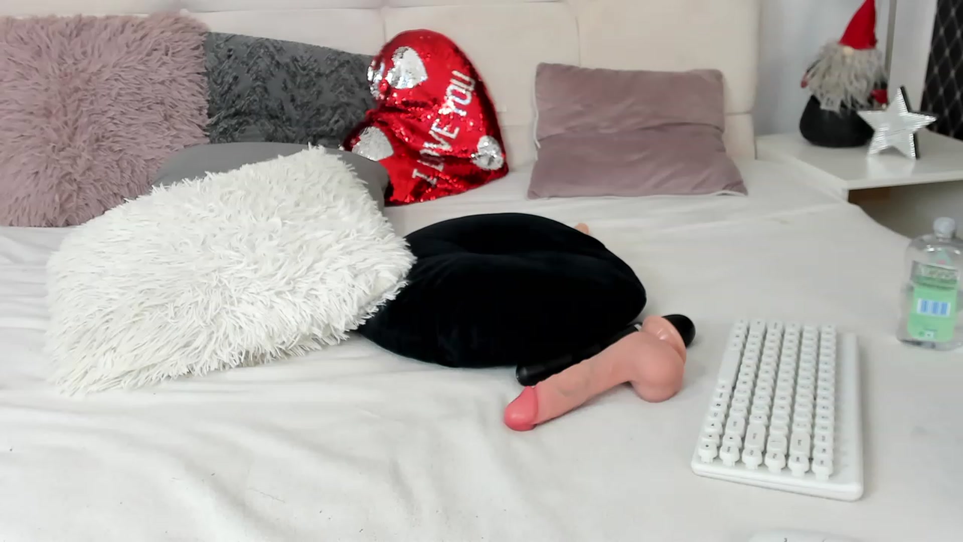 Gallery image thumbnail from Abby_Luz's myfreecams stream on, 01/25/2023, 13:00 image 11 of 20