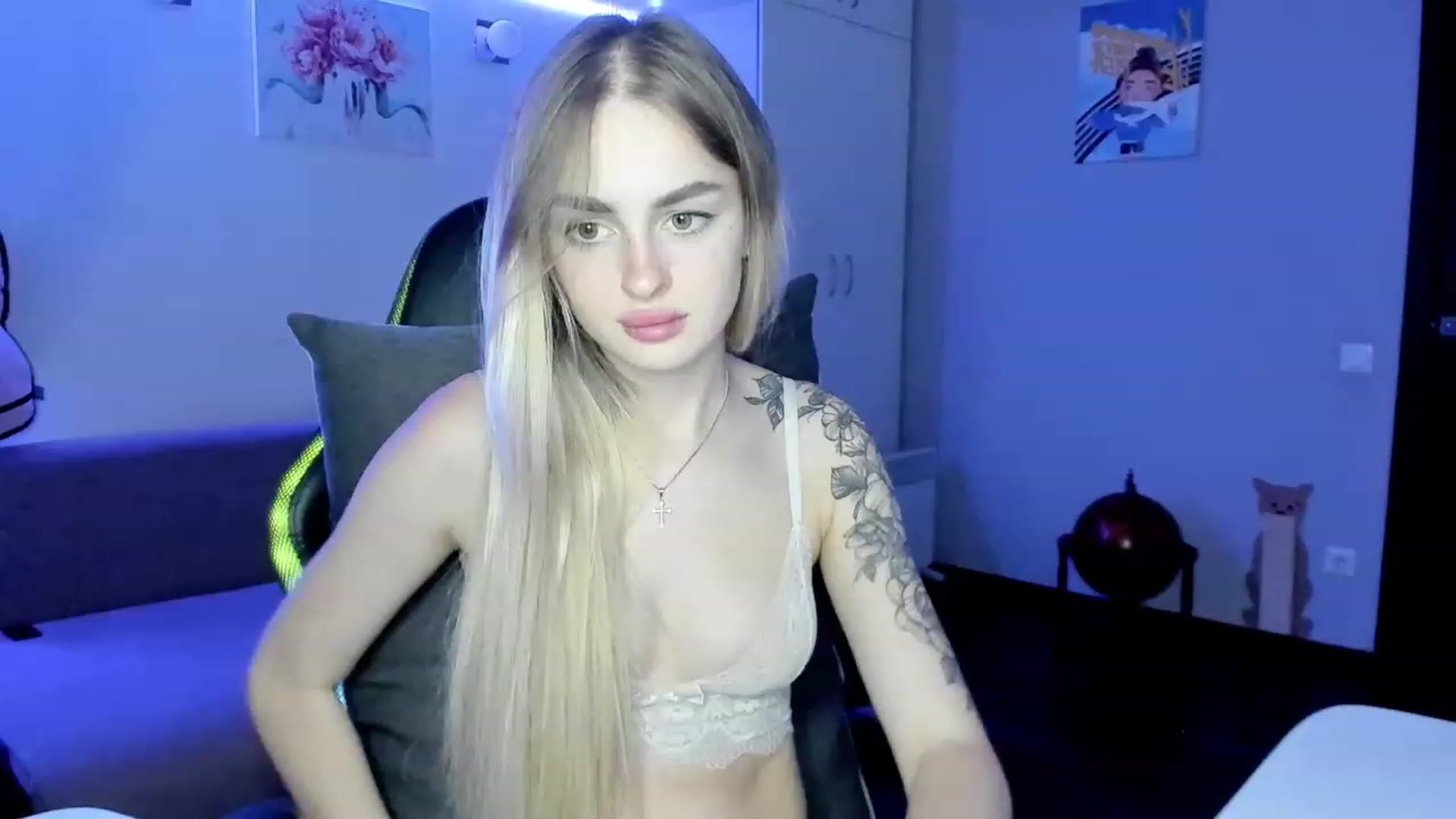 Gallery image thumbnail from Abby__x's myfreecams stream on, 08/16/2023, 20:05 image 19 of 20