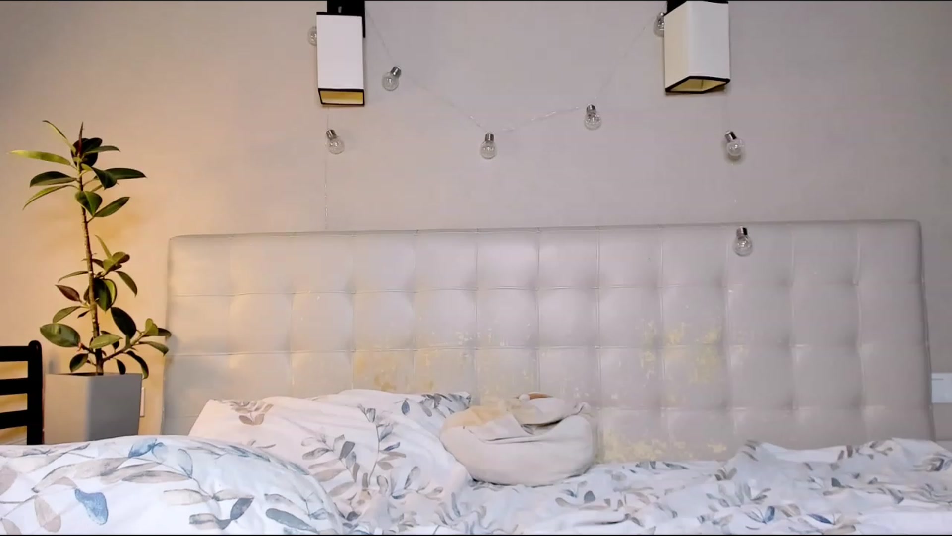 Gallery image thumbnail from Abby__x's myfreecams stream on, 08/21/2023, 20:32 image 9 of 20