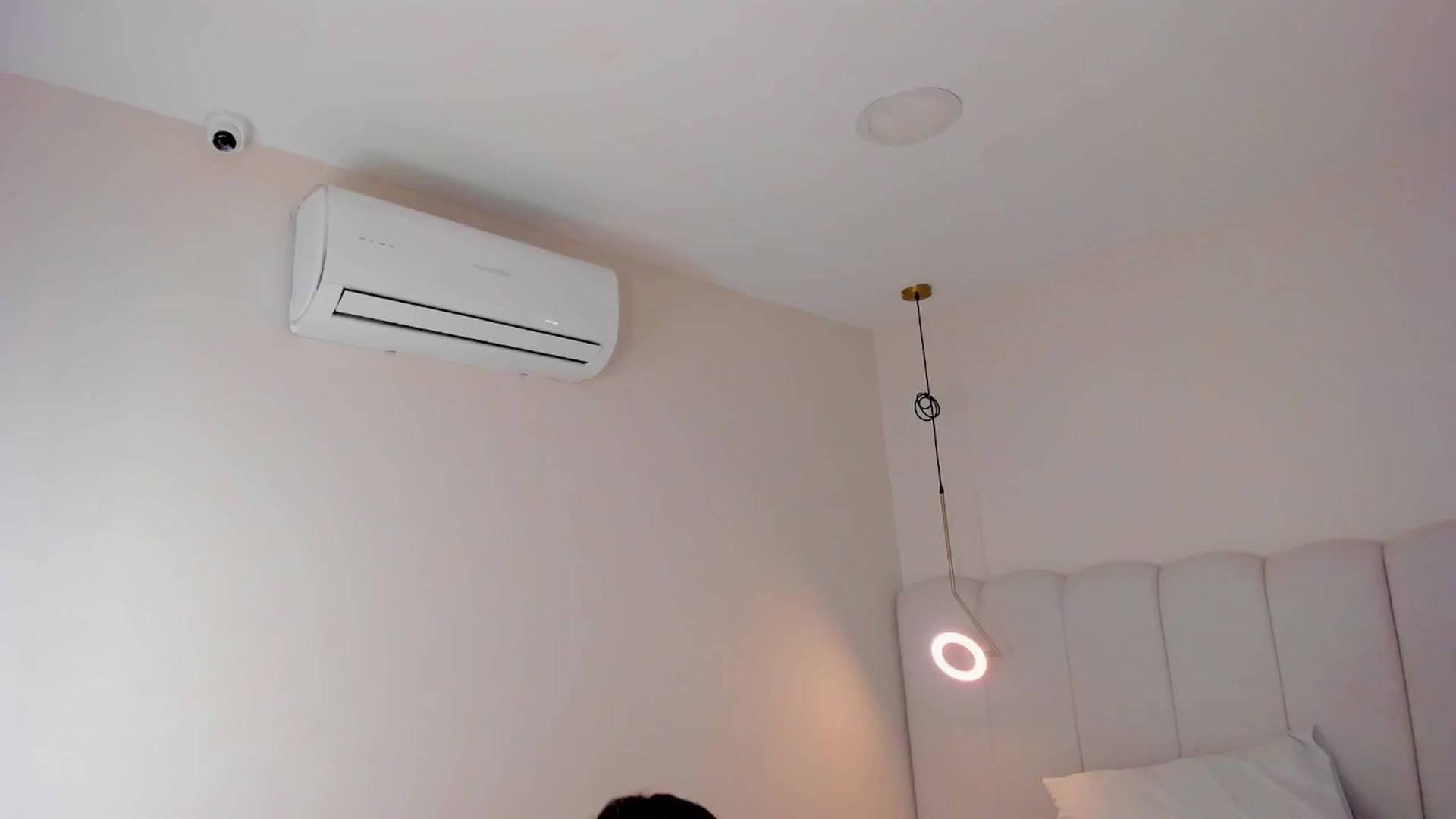 Gallery image thumbnail from Abby_me's myfreecams stream on, 08/14/2025, 13:28 image 5 of 20