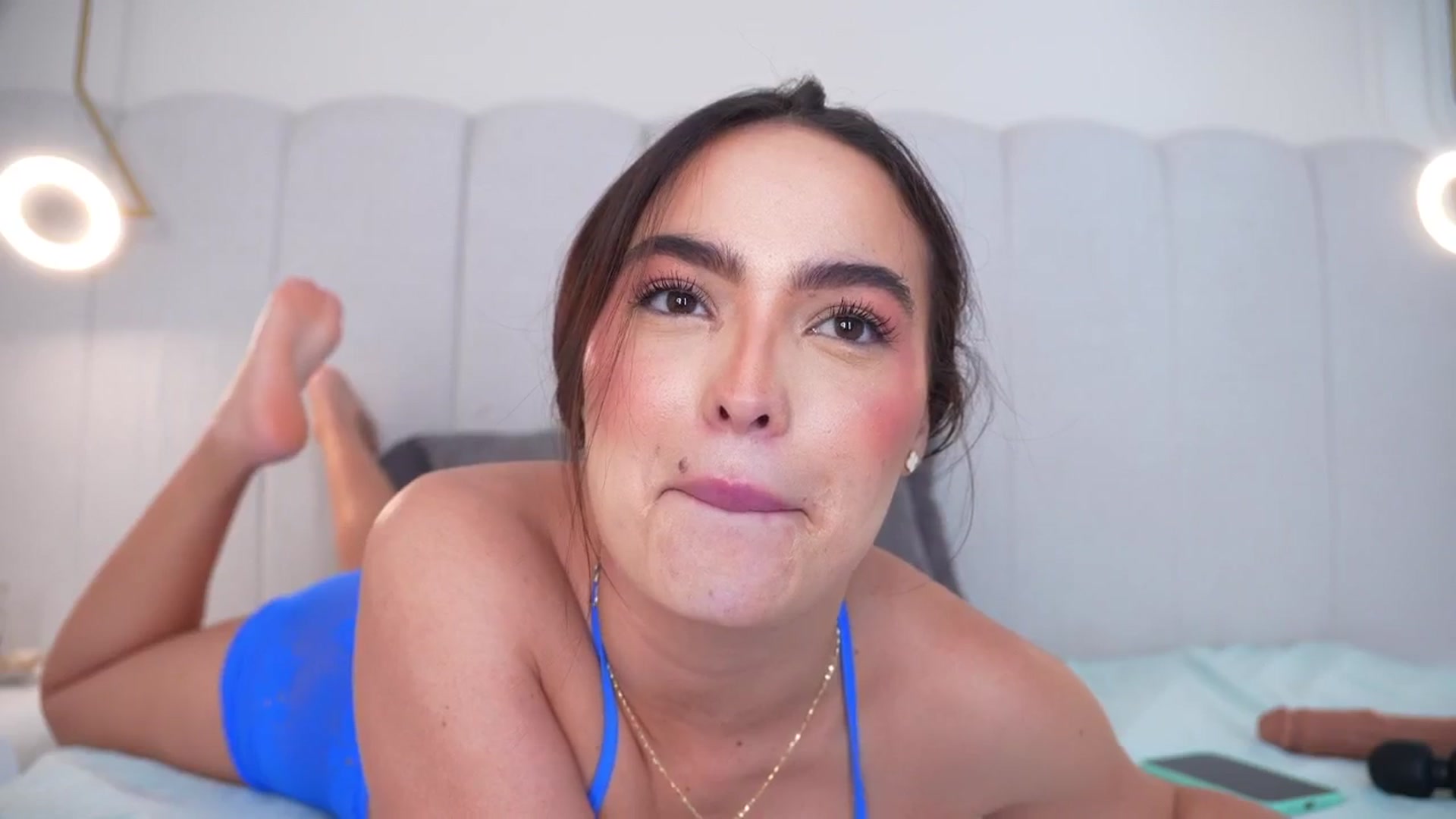 Gallery image thumbnail from Abby_me's myfreecams stream on, 08/19/2025, 17:10 image 10 of 20