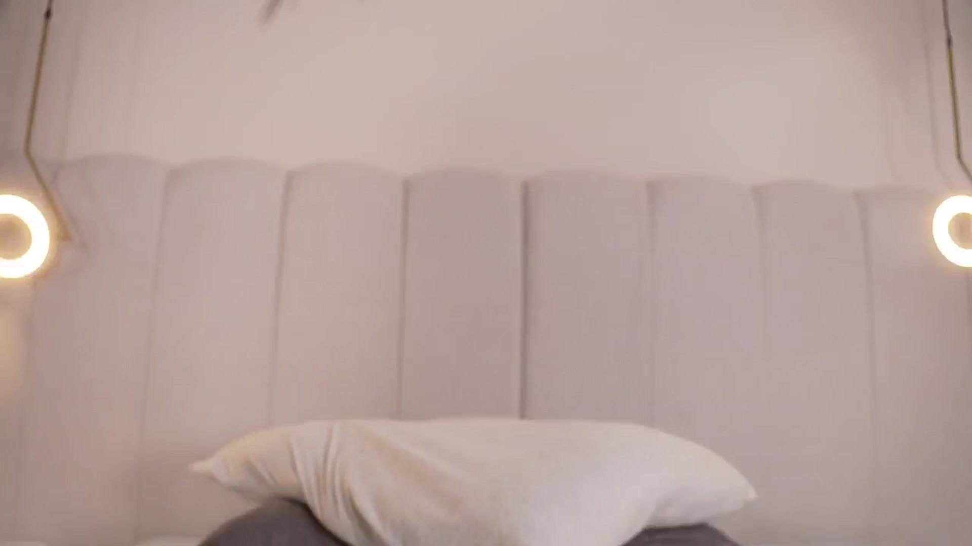 Gallery image thumbnail from Abby_me's myfreecams stream on, 09/29/2025, 14:34 image 9 of 20