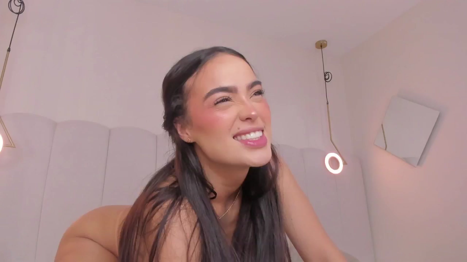 Gallery image thumbnail from Abby_me's myfreecams stream on, 11/03/2025, 13:20 image 14 of 20