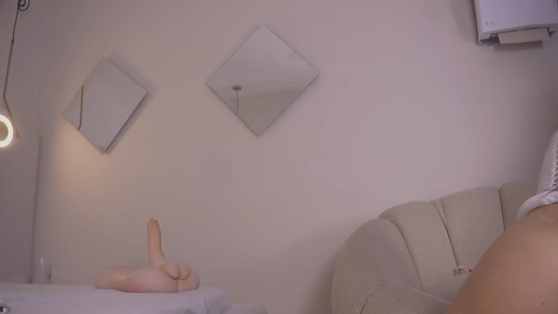 Gallery image thumbnail from Abby_me's myfreecams stream on, 12/10/2025, 18:42 image 9 of 20