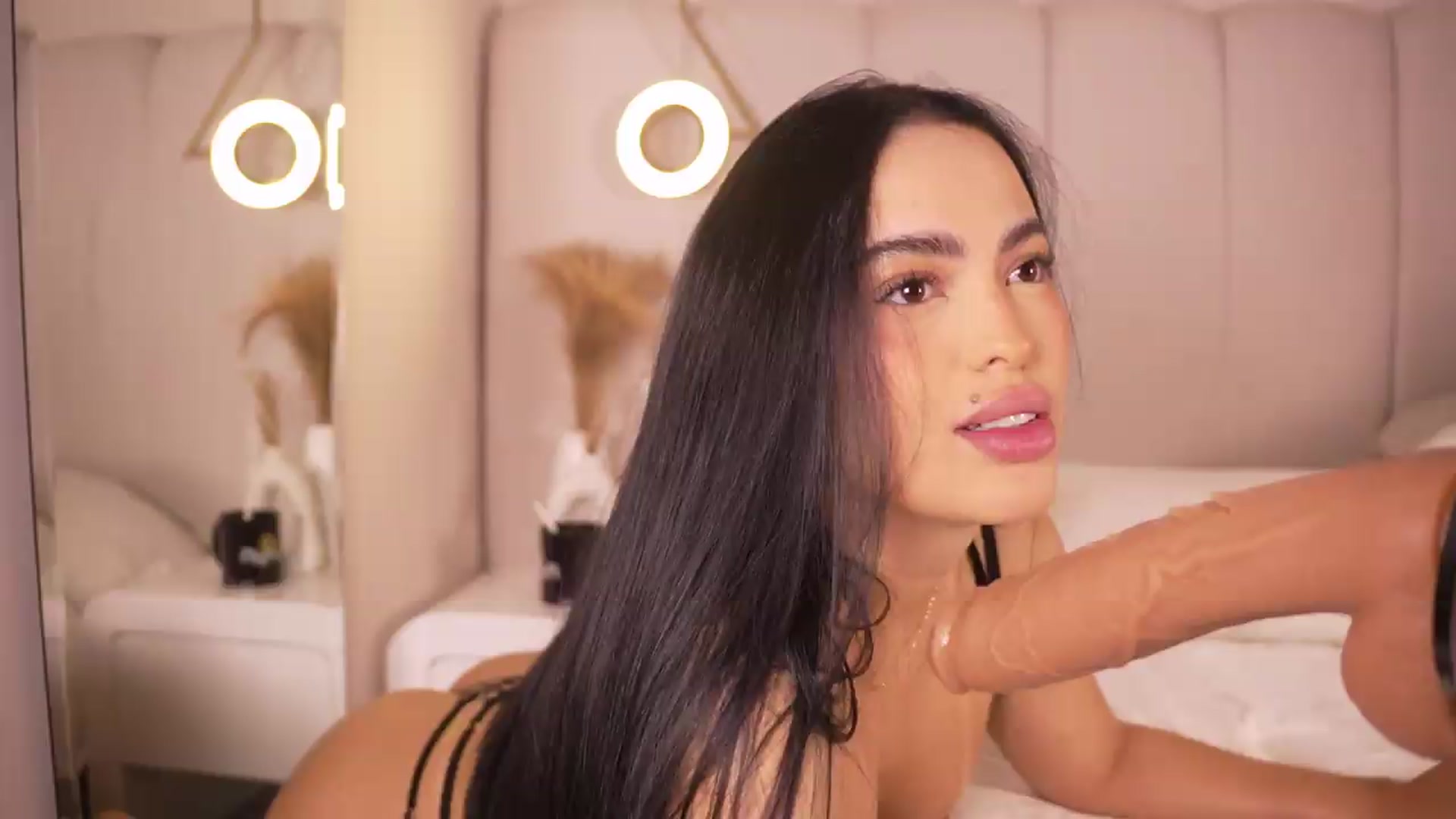 Gallery image thumbnail from Abby_me's myfreecams stream on, 06/26/2026, 13:07 image 2 of 20