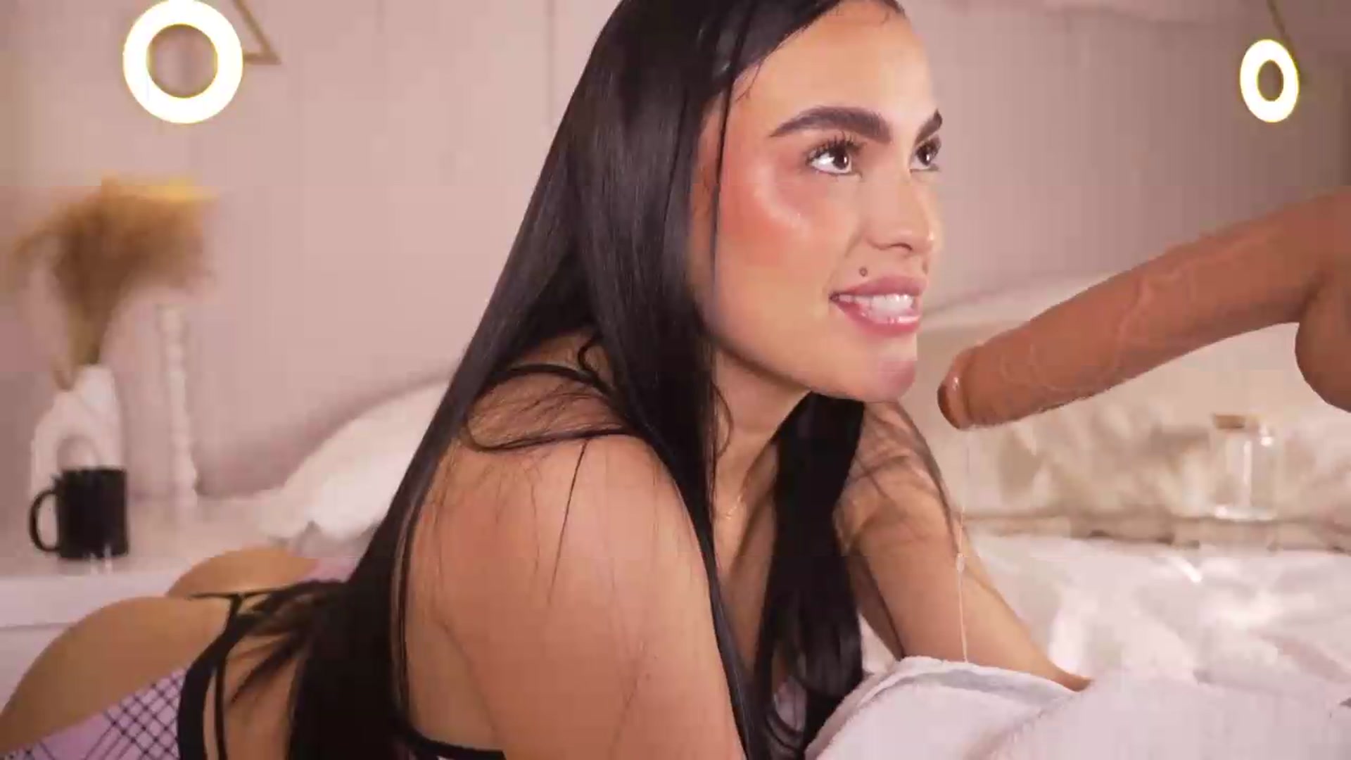 Gallery image thumbnail from Abby_me's myfreecams stream on, 07/10/2026, 17:57 image 4 of 20