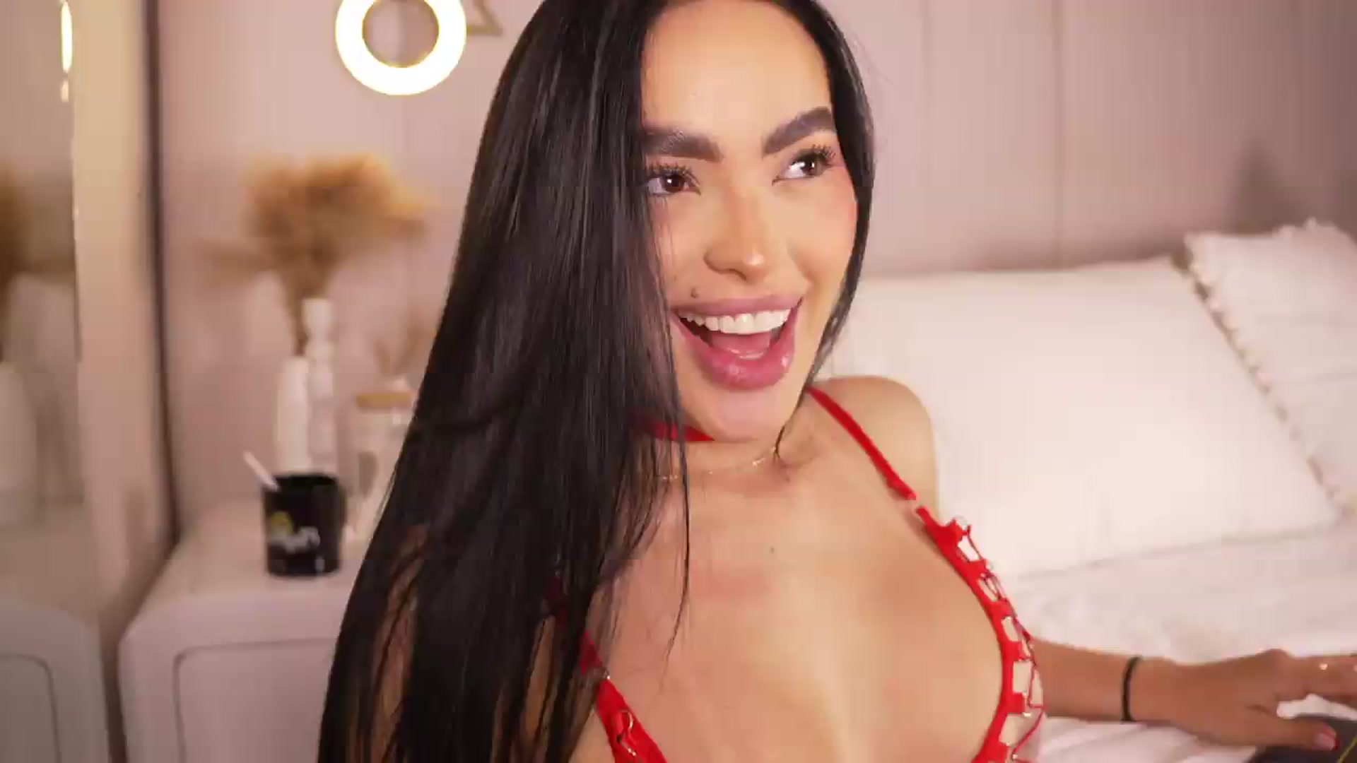 Gallery image thumbnail from Abby_me's myfreecams stream on, 07/19/2026, 14:26 image 17 of 20