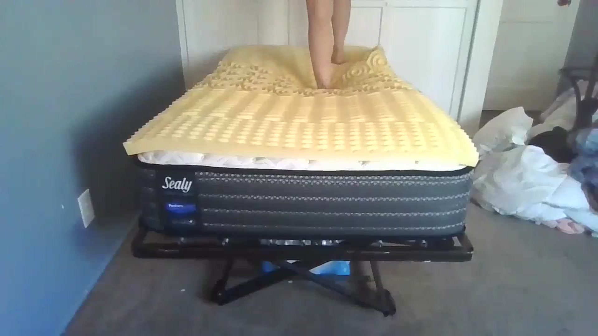 Gallery image thumbnail from Abc123456789's myfreecams stream on, 10/20/2023, 20:37 image 7 of 20