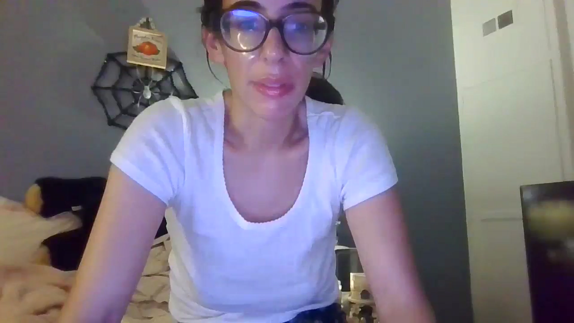 Gallery image thumbnail from Abc123456789's myfreecams stream on, 10/22/2023, 09:07 image 6 of 20
