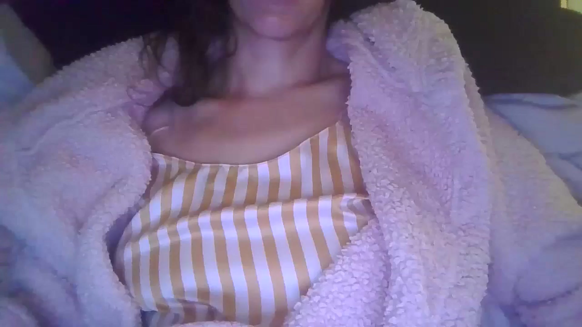 Gallery image thumbnail from Abc123456789's myfreecams stream on, 10/22/2023, 16:36 image 1 of 20