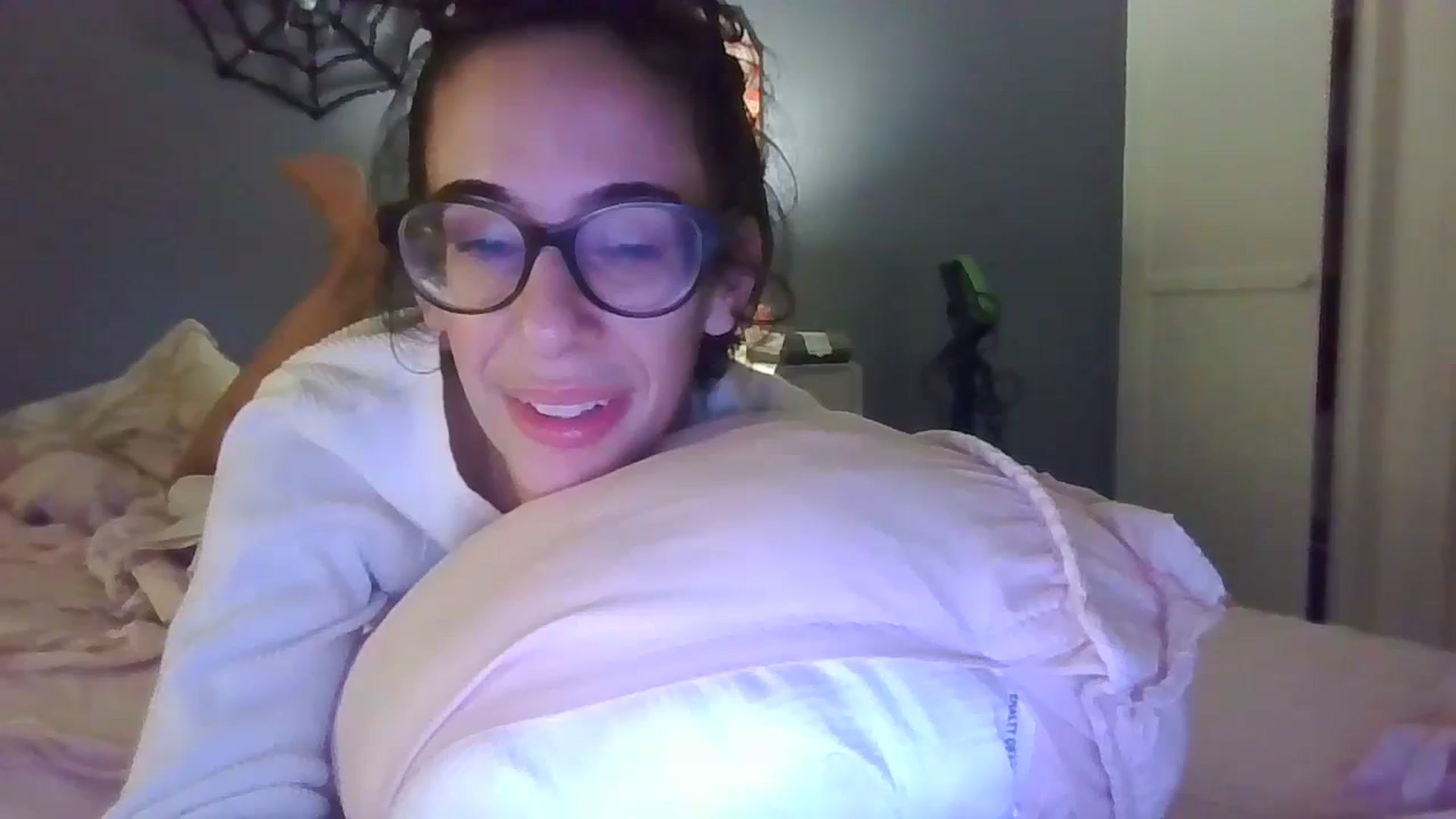 Gallery image thumbnail from Abc123456789's myfreecams stream on, 10/24/2023, 10:13 image 20 of 20