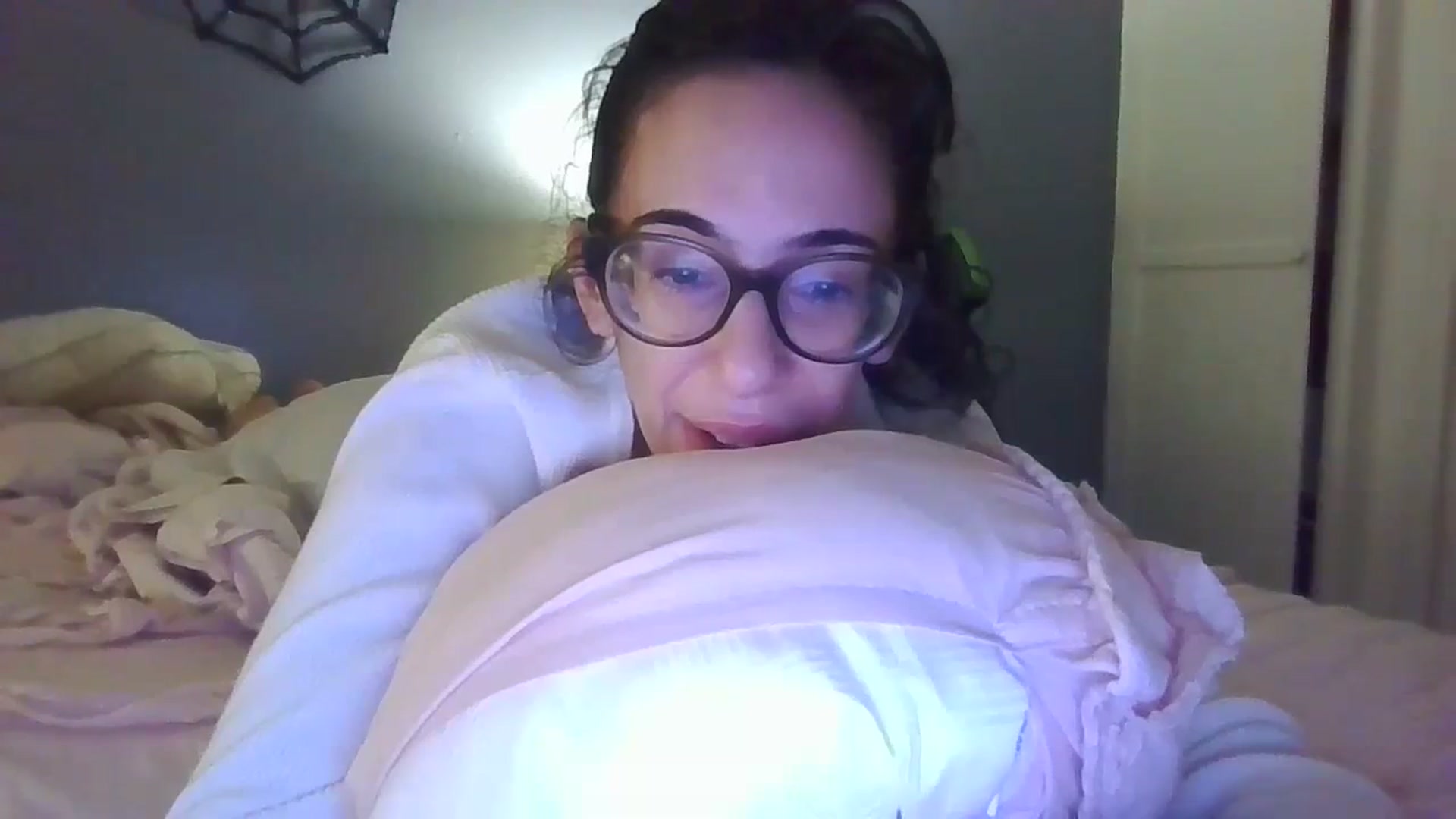 Gallery image thumbnail from Abc123456789's myfreecams stream on, 10/24/2023, 10:13 image 18 of 20