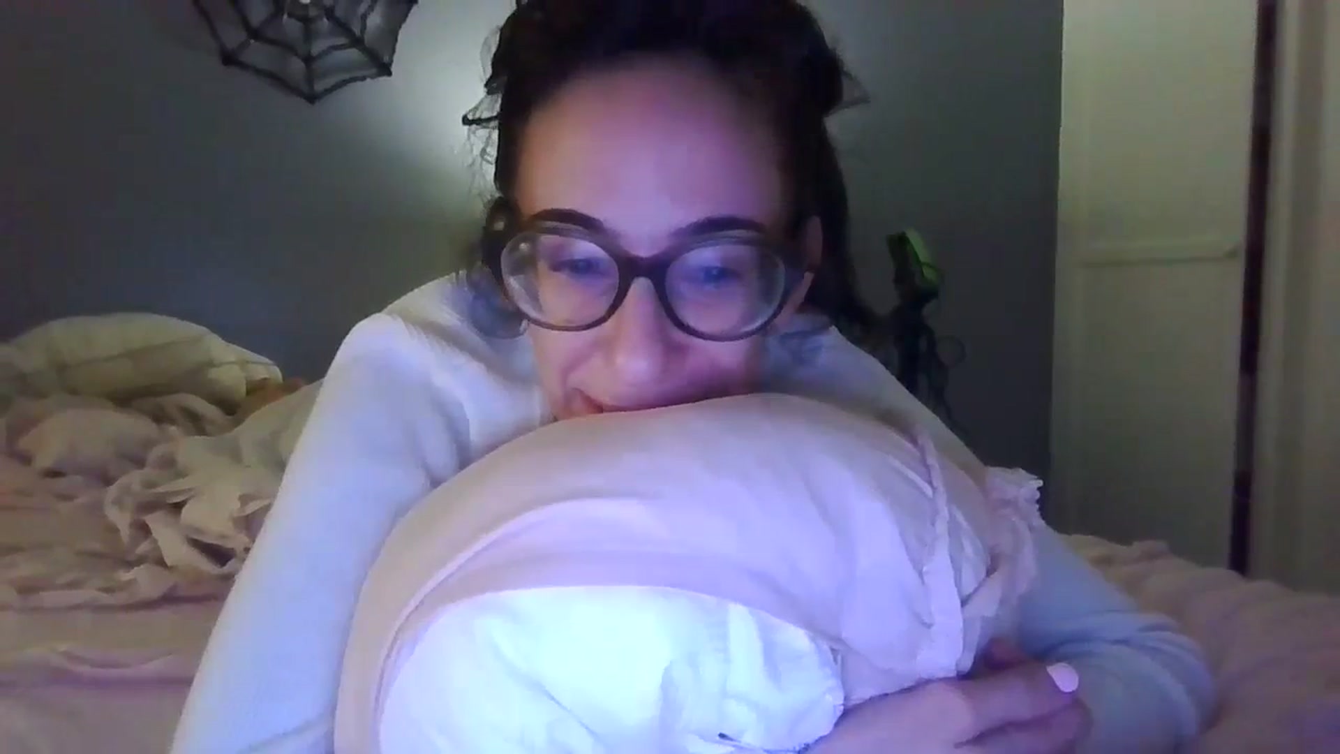 Gallery image thumbnail from Abc123456789's myfreecams stream on, 10/24/2023, 10:13 image 14 of 20
