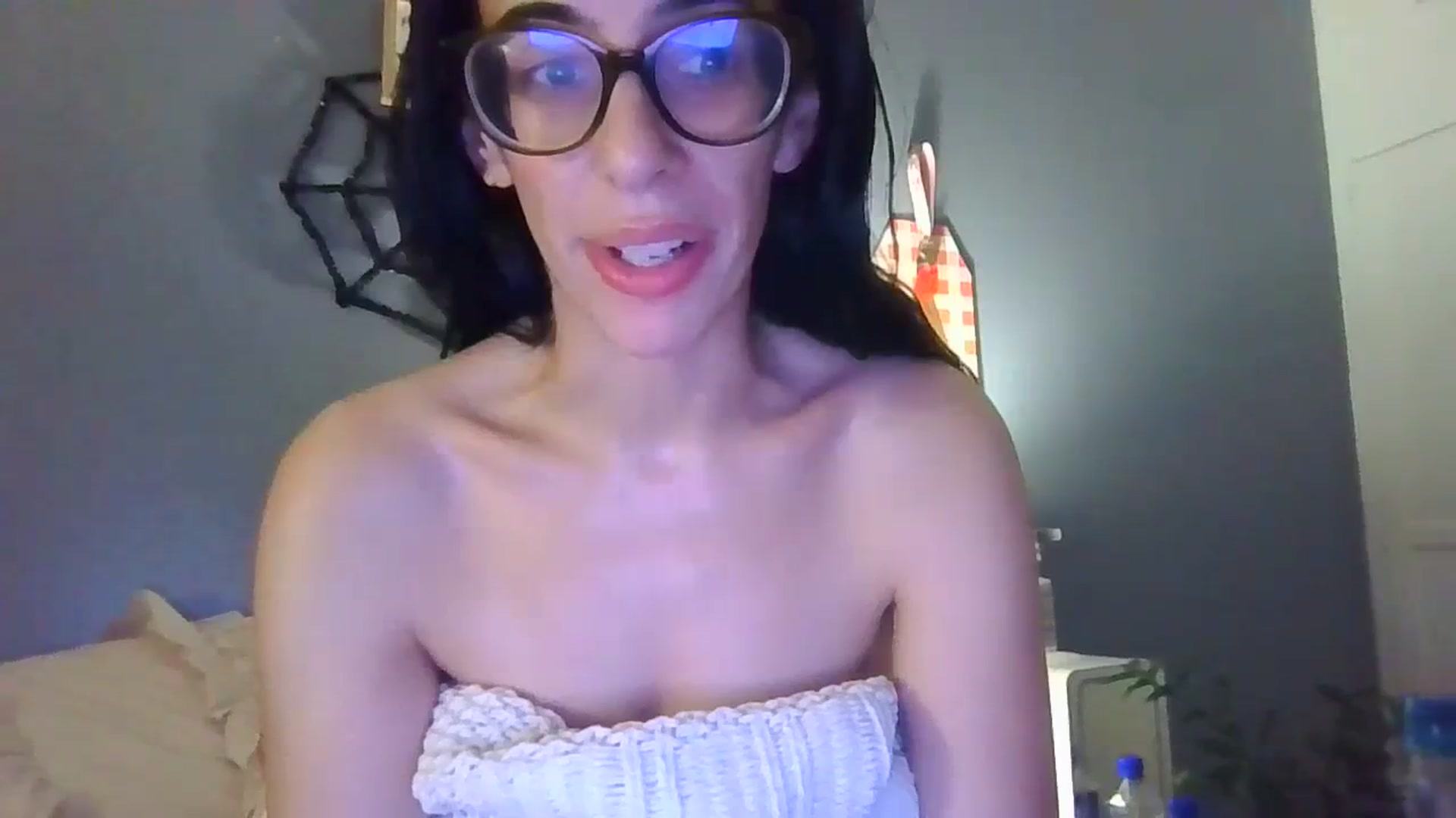 Gallery image thumbnail from Abc123456789's myfreecams stream on, 10/25/2023, 10:15 image 8 of 20
