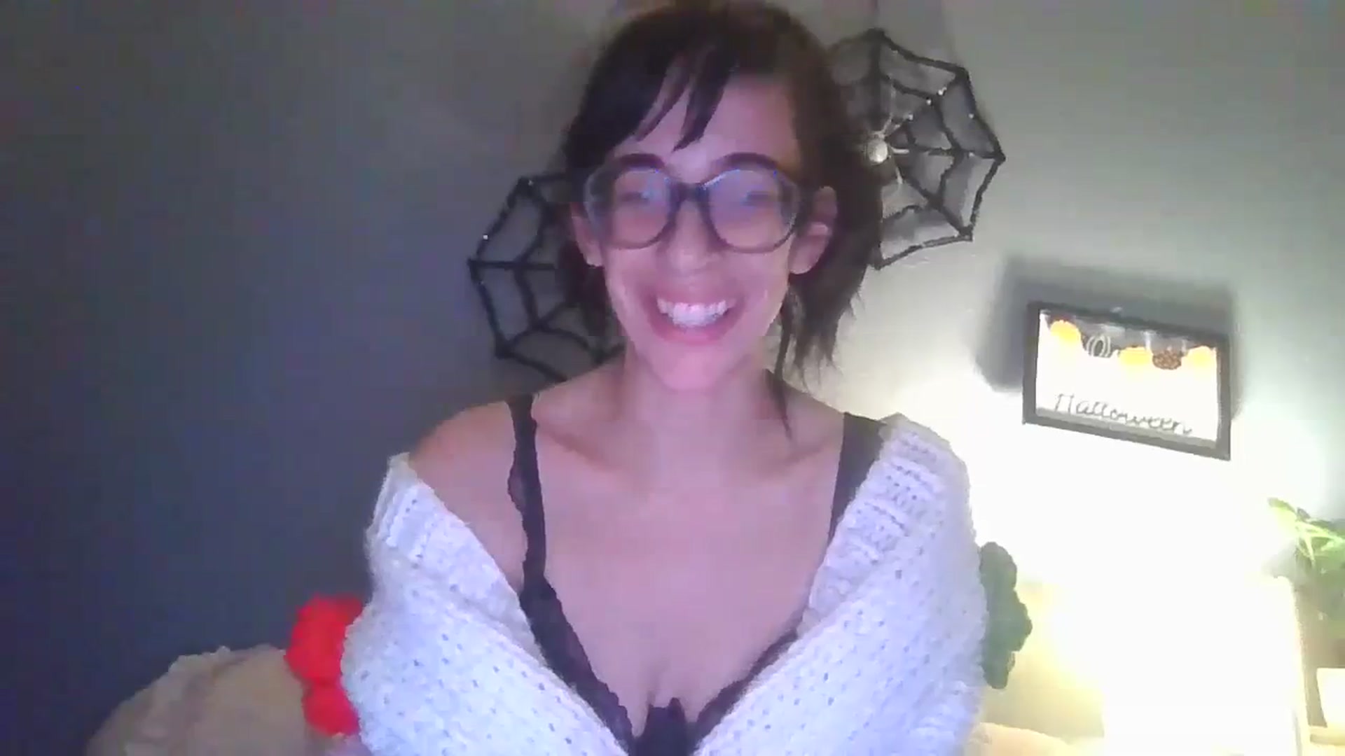 Gallery image thumbnail from Abc123456789's myfreecams stream on, 10/29/2023, 09:37 image 10 of 20