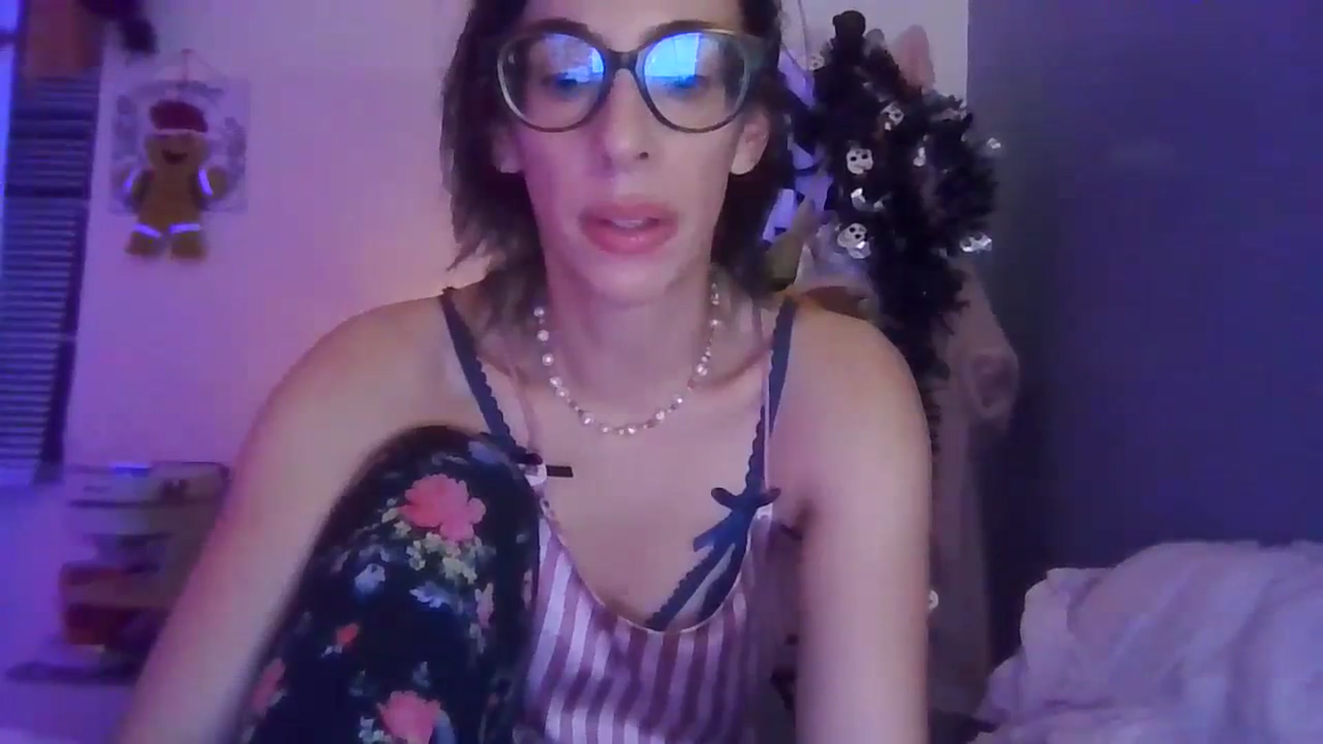 Gallery image thumbnail from Abc123456789's myfreecams stream on, 10/30/2023, 12:20 image 14 of 20