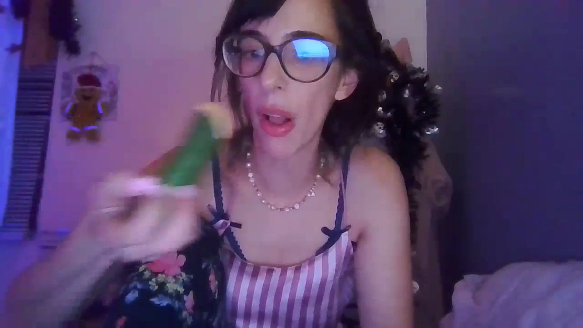 Gallery image thumbnail from Abc123456789's myfreecams stream on, 10/30/2023, 12:20 image 7 of 20