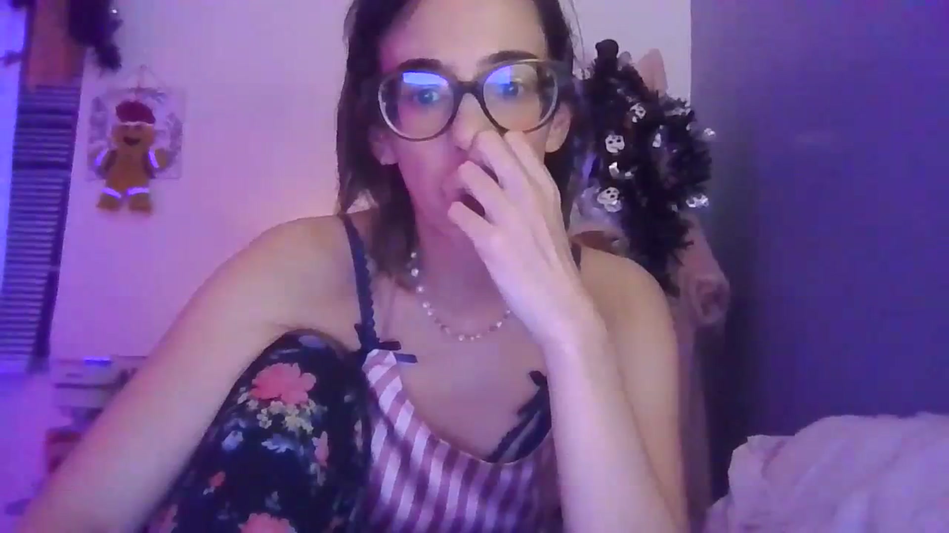 Gallery image thumbnail from Abc123456789's myfreecams stream on, 10/30/2023, 12:20 image 13 of 20